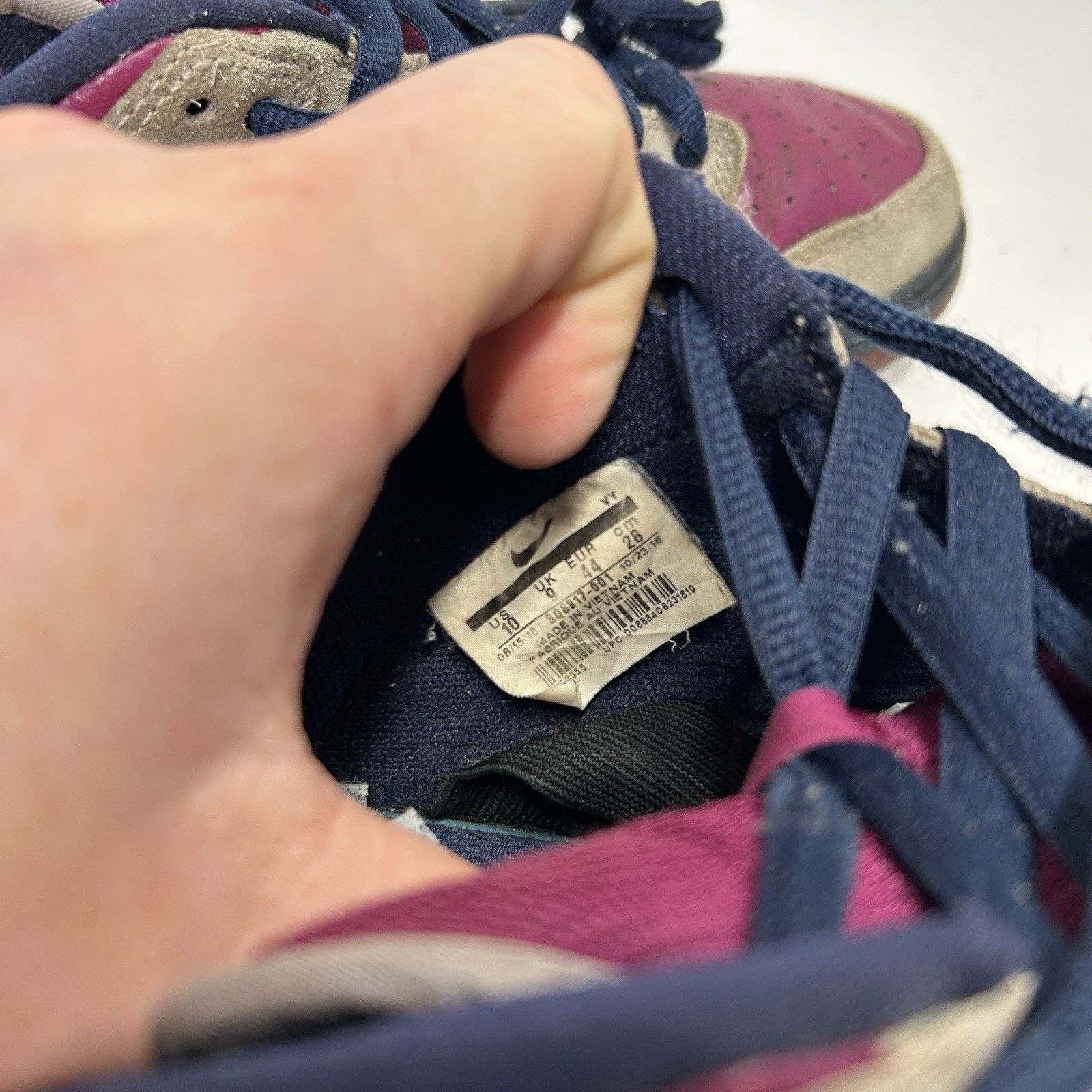 Nike Nike SB Dunk Low “True Berry Atmosphere Grey” BQ6817-001 Size US 10 / EU 43 - 8 Thumbnail