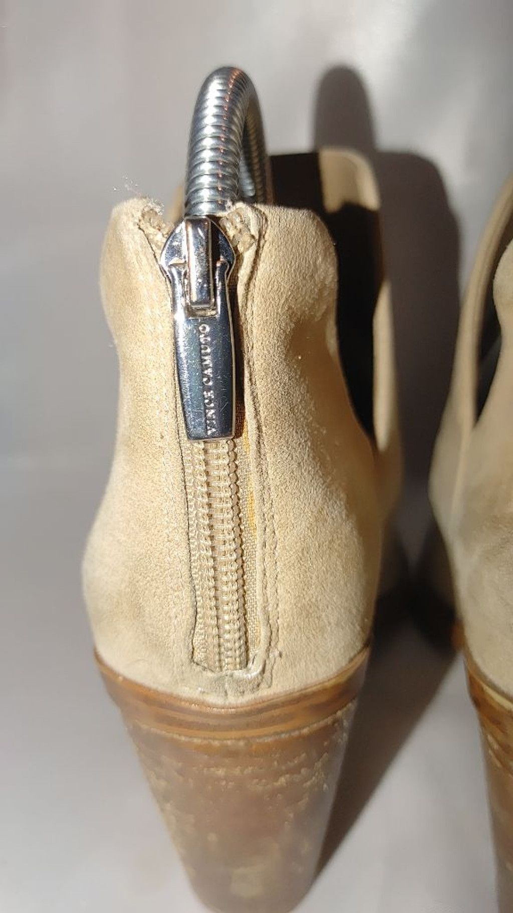 Vince Camuto Vince Camuto Gigietta Suede Booties Size 8M Size US 8 / IT 38 - 7 Thumbnail