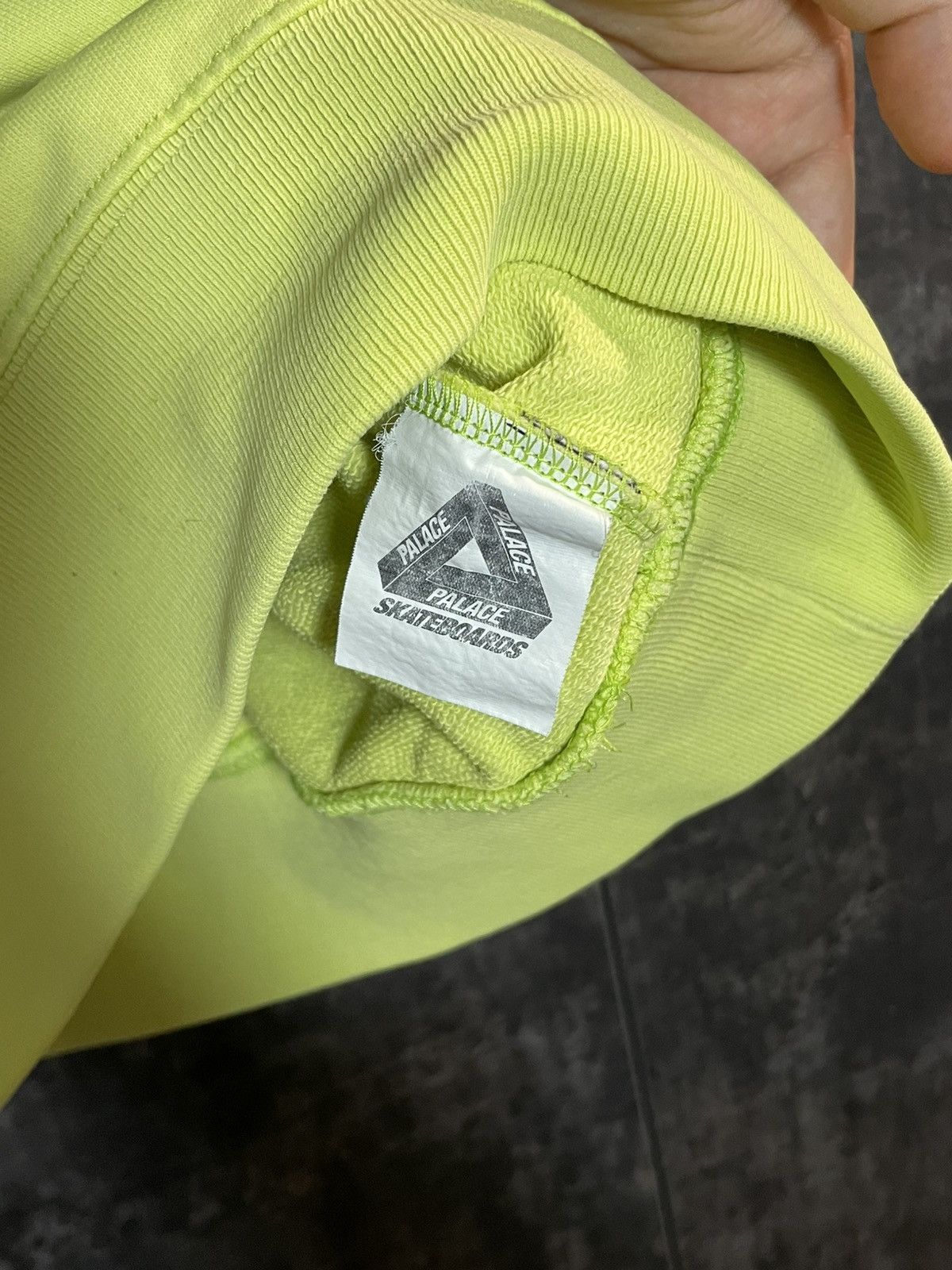 Palace Palace Small Logo Yellow Crewneck Sweatshirt Supreme JNCO Size US L / EU 52-54 / 3 - 9 Thumbnail
