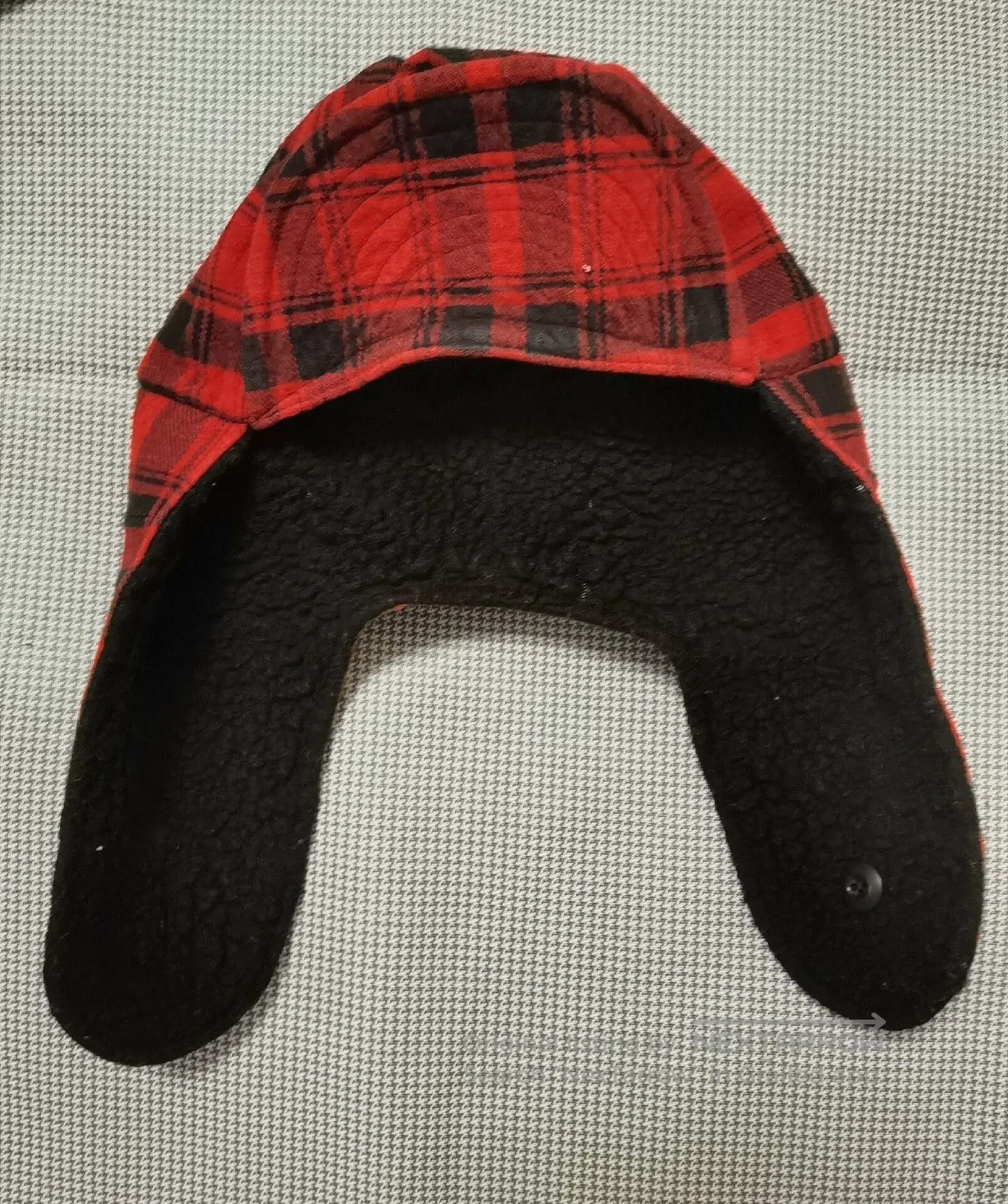 Pledge red plaid flying hat with ear flaps. Size ONE SIZE - 3 Thumbnail