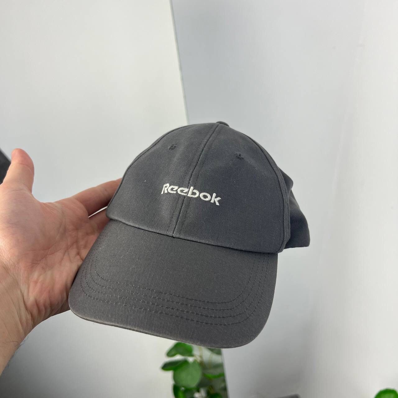 Reebok Reebok Cap Centre Logo Y2K Style Size ONE SIZE - 1 Thumbnail