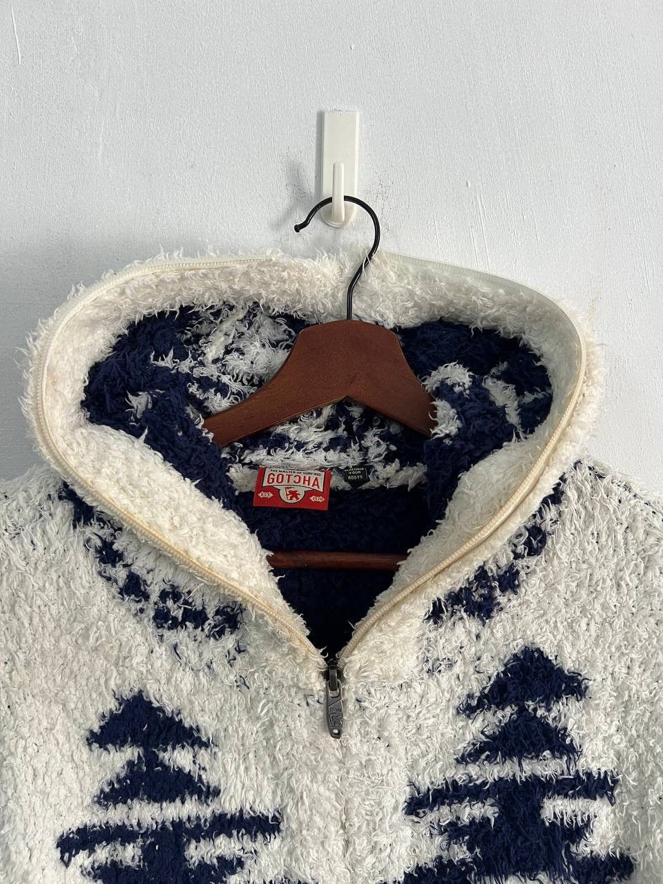 Gotcha Gotcha Surfing Native Mohair Fur Hoodie Size US L / EU 52-54 / 3 - 7 Thumbnail