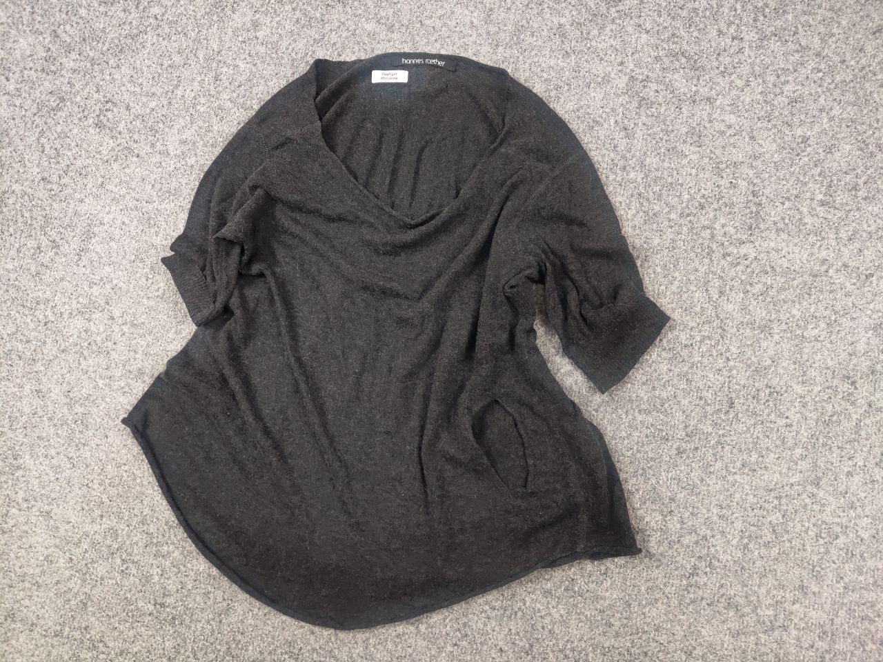hannes roether Hannes Roether Gray knitted top short sleeves wide neckline Size S / US 4 / IT 40 - 3 Thumbnail
