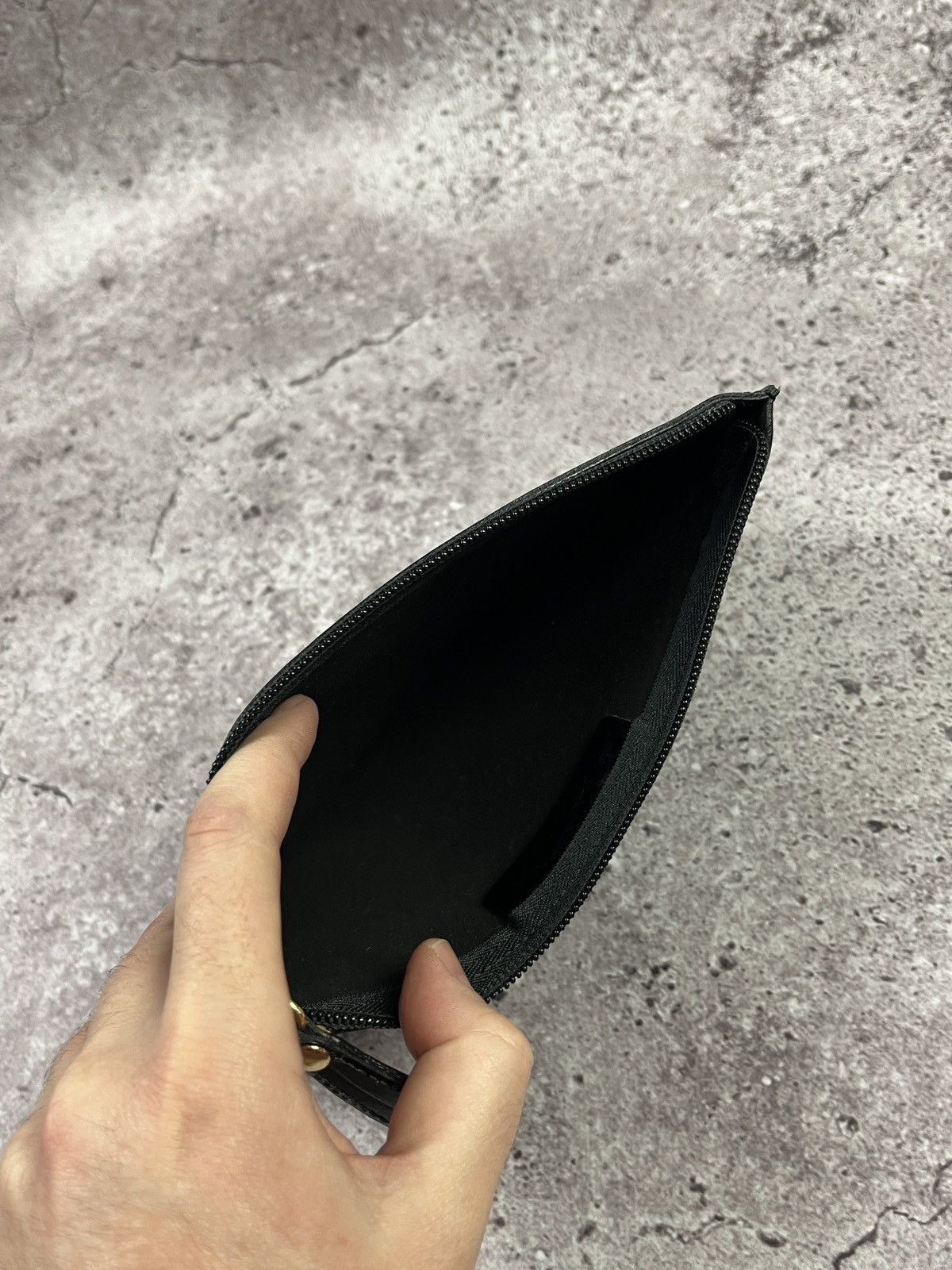Vivienne Westwood Vivienne Westwood Black Leather Logo Zip Clutch Bag Size ONE SIZE - 6 Thumbnail