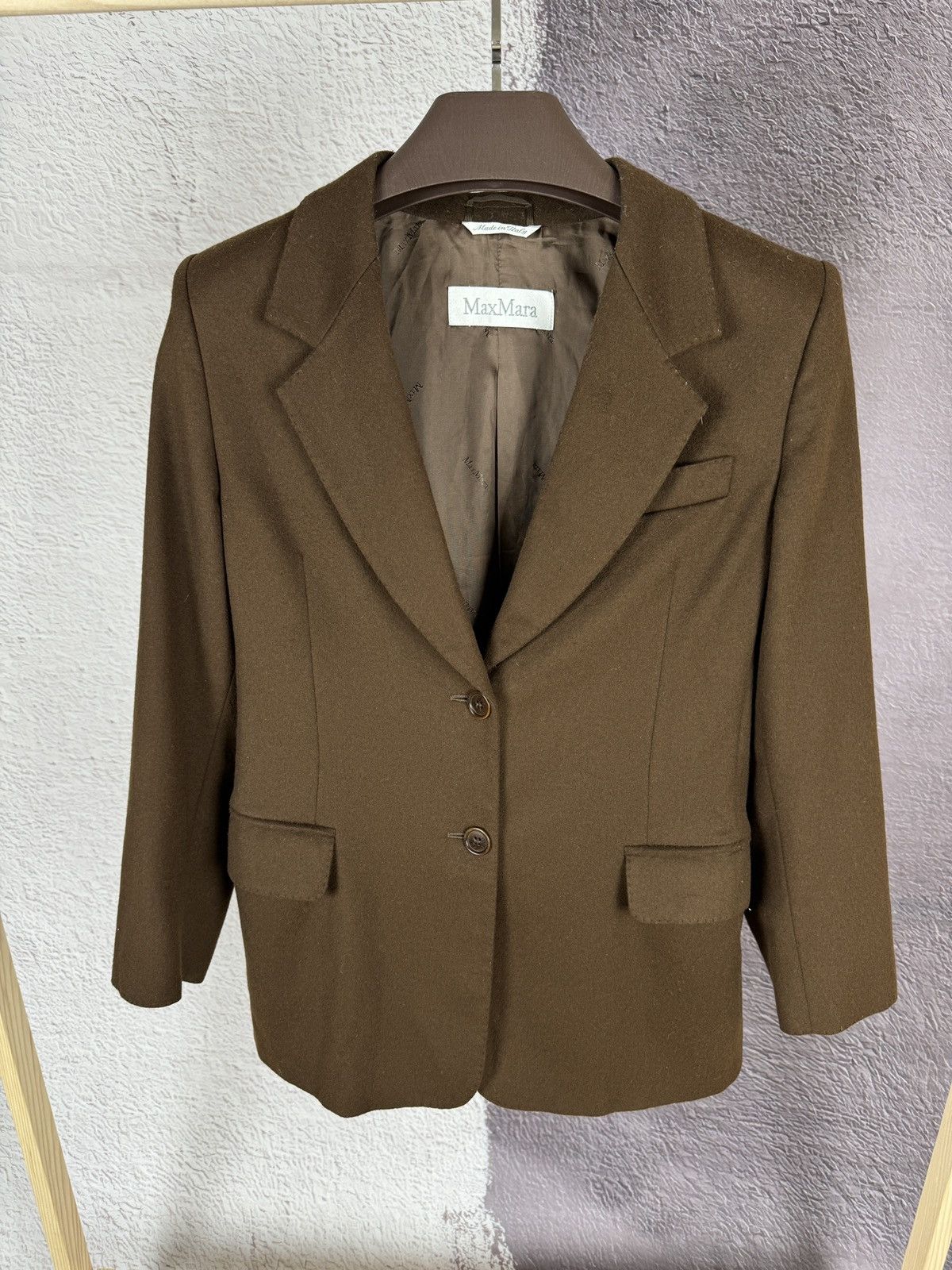 Max Mara Max Mara wool cashmere brown 2 button blazer Size S / US 4 / IT 40 - 2 Thumbnail