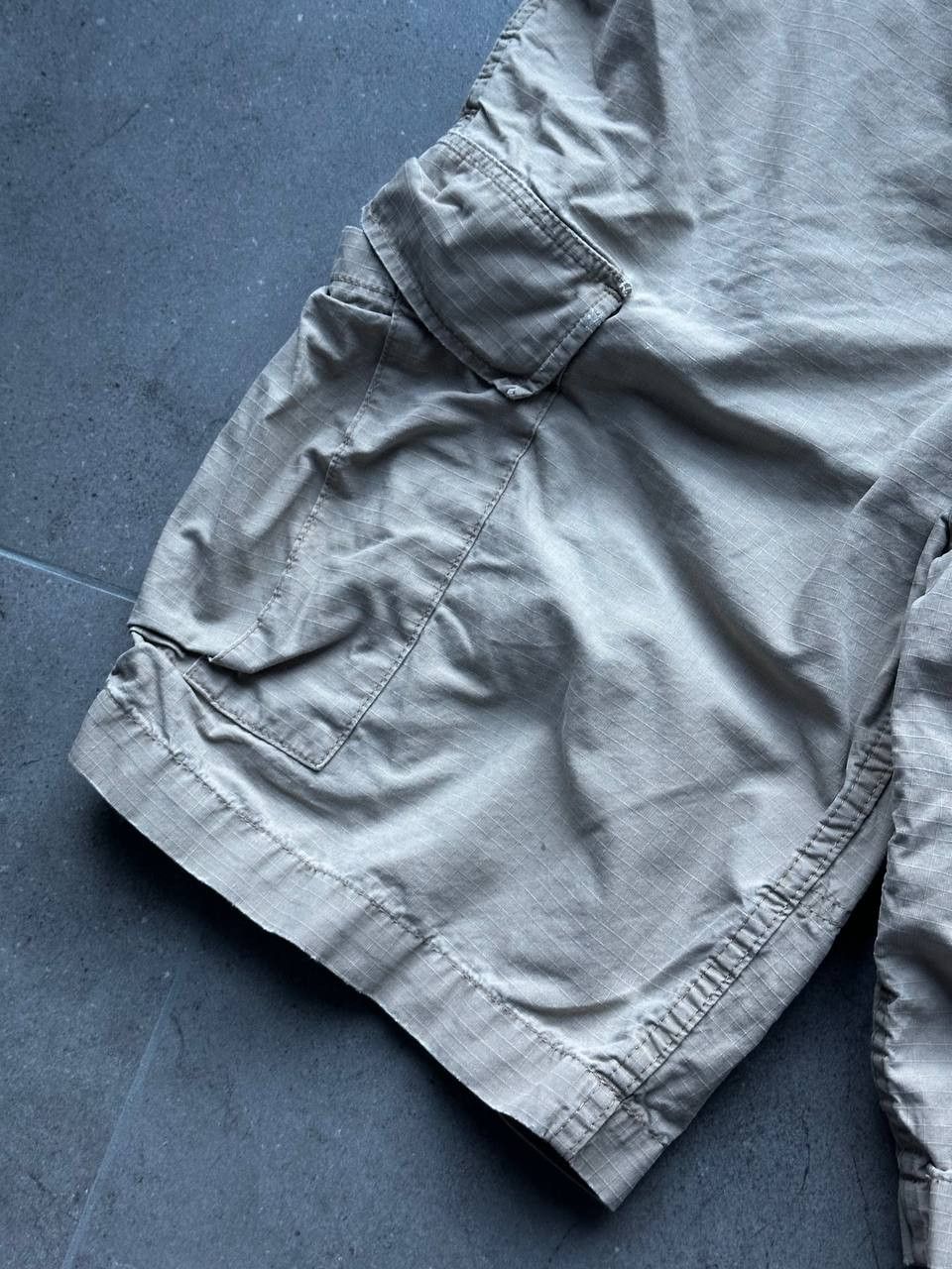 Carhartt Vintage Carhartt Baggy Beige Distressed Shorts Size US 34 / EU 50 - 6 Thumbnail