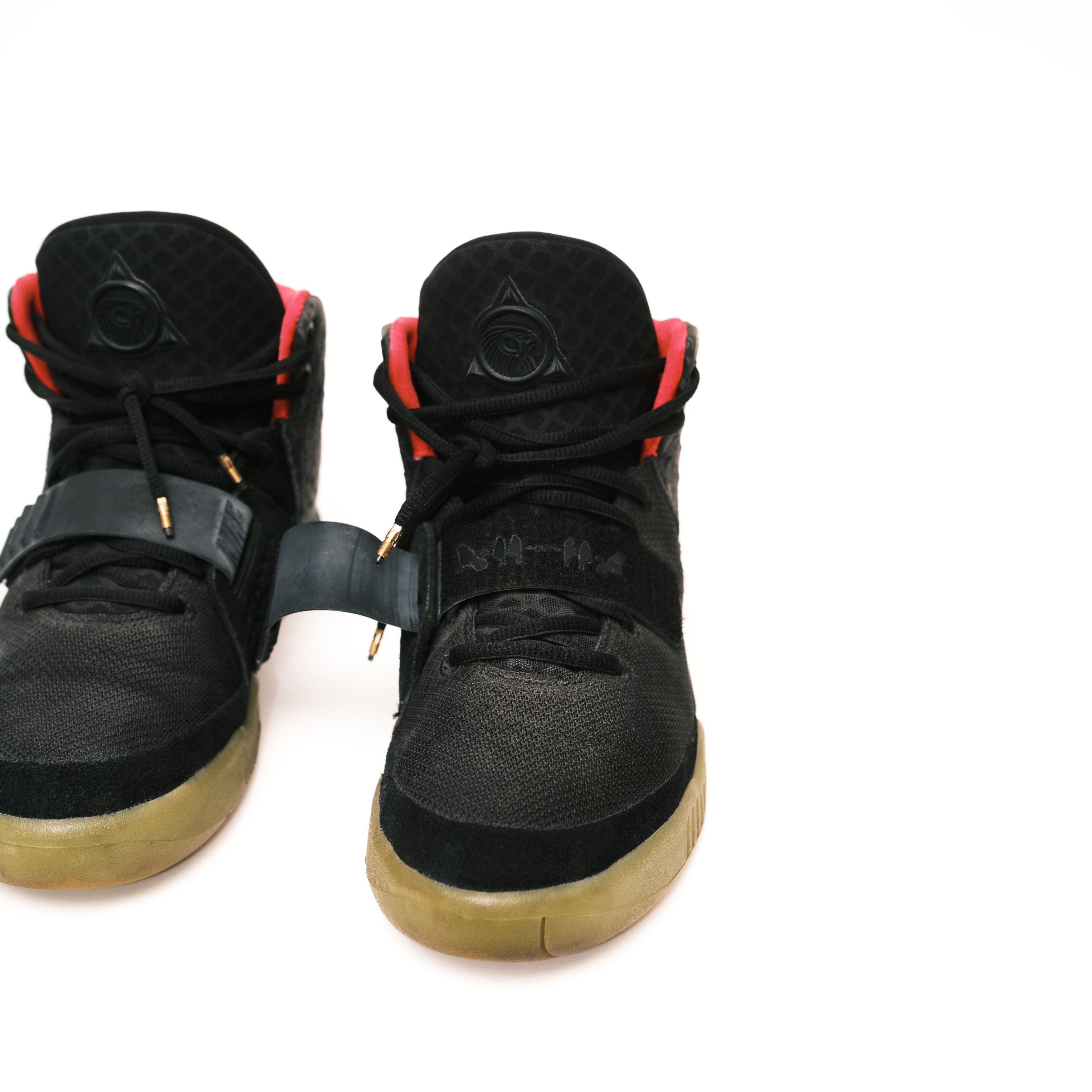 Kanye West × Nike Nike Air Yeezy 2 Solar Red Size 10.5 Size US 10.5 / EU 43-44 - 14 Thumbnail