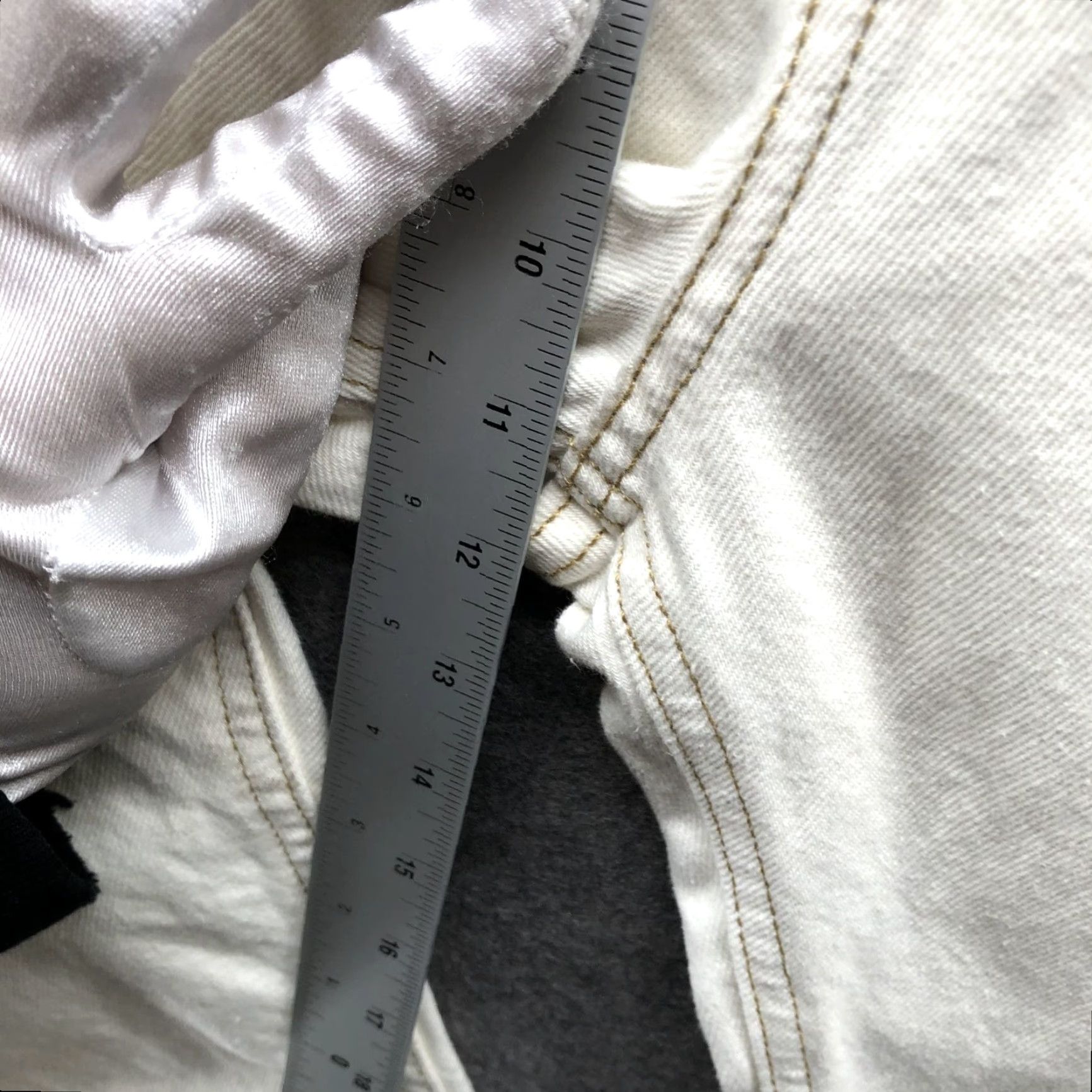 Urban Outfitters BDG Urban Outfitters Cowboy Jean 26 White Ivory High Rise Relaxed Womens Size 29" - 7 Thumbnail