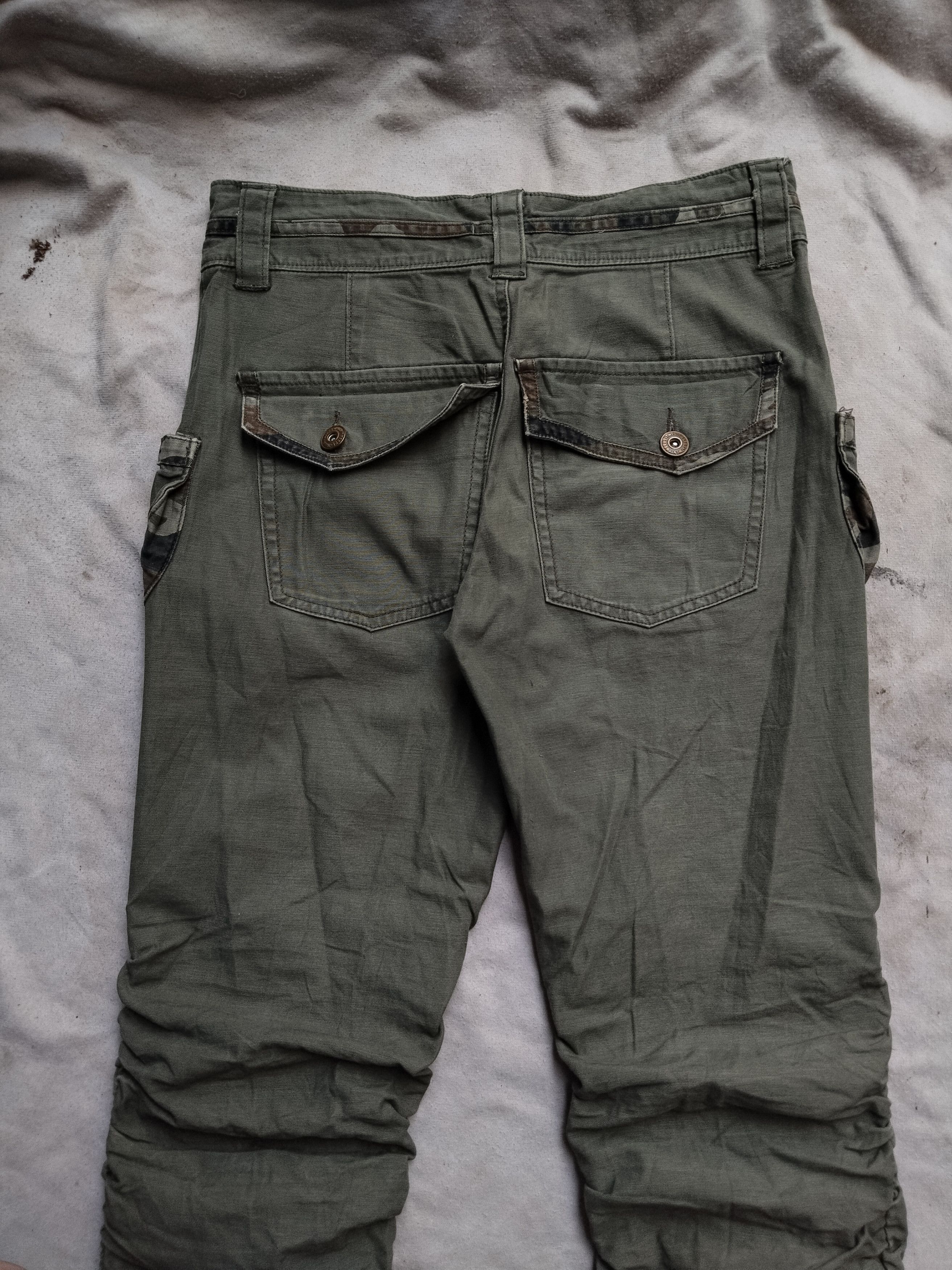 Le Grande Bleu (L.G.B.) Twenty works wringkled knee flared pant Size US 30 / EU 46 - 4 Thumbnail