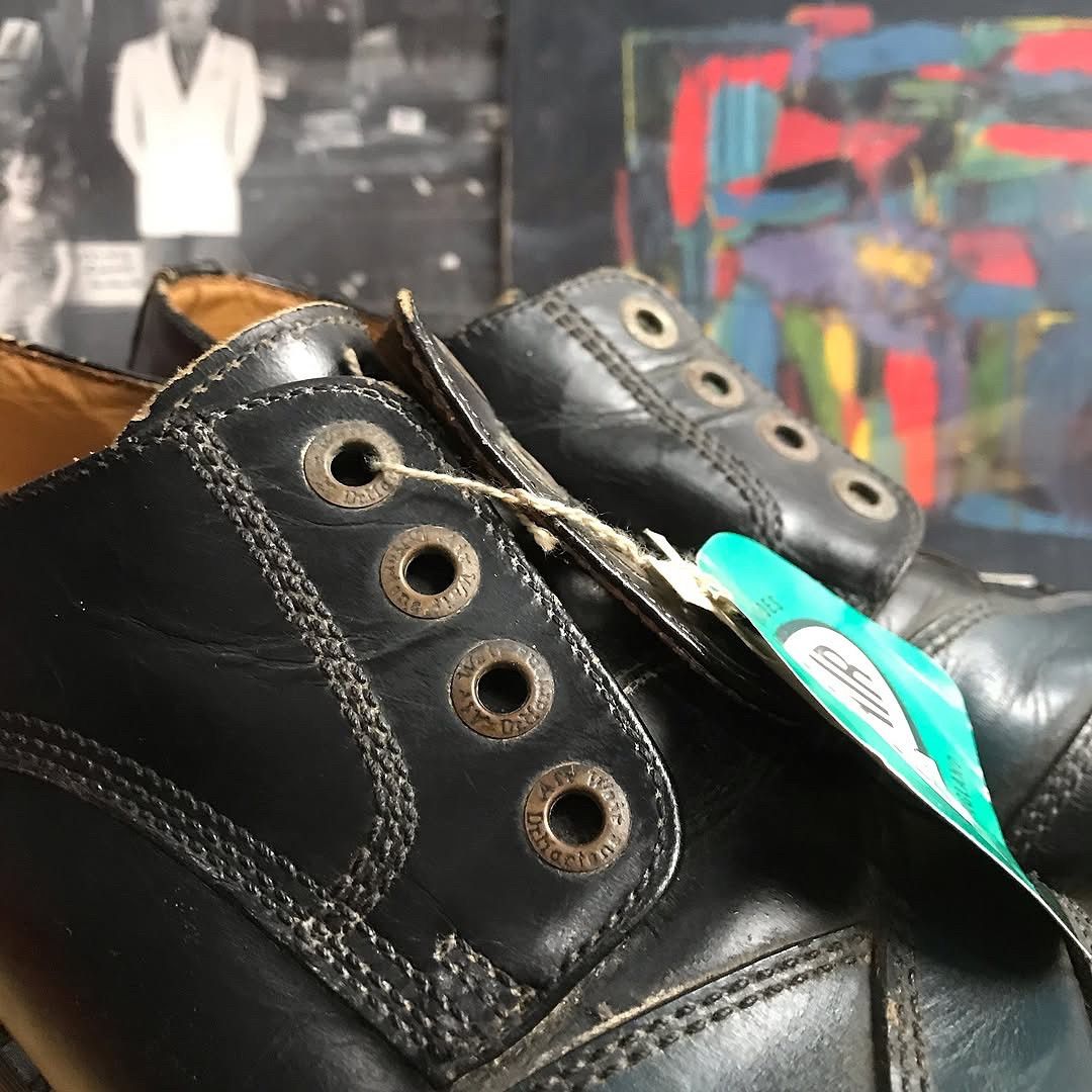 Dr. Martens Vintage Dr Martens Cross over boxtops 8420 Black Oxfords Size US 9 / EU 42 - 6 Thumbnail