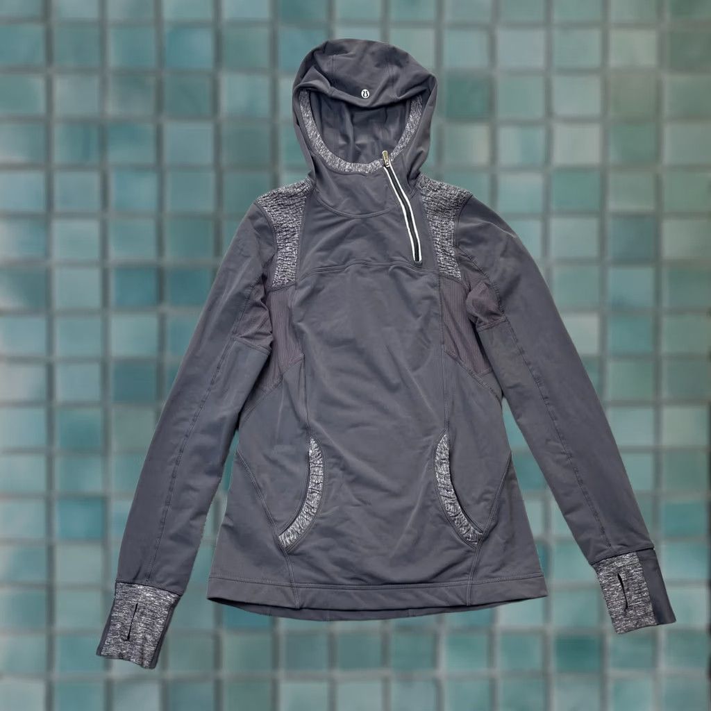 Lululemon Lululemon Hoodie Womens 6 Gray Nylon Stretch Pockets Thumbhole Sleeve Pullover Size M / US 6-8 / IT 42-44 - 1 Thumbnail
