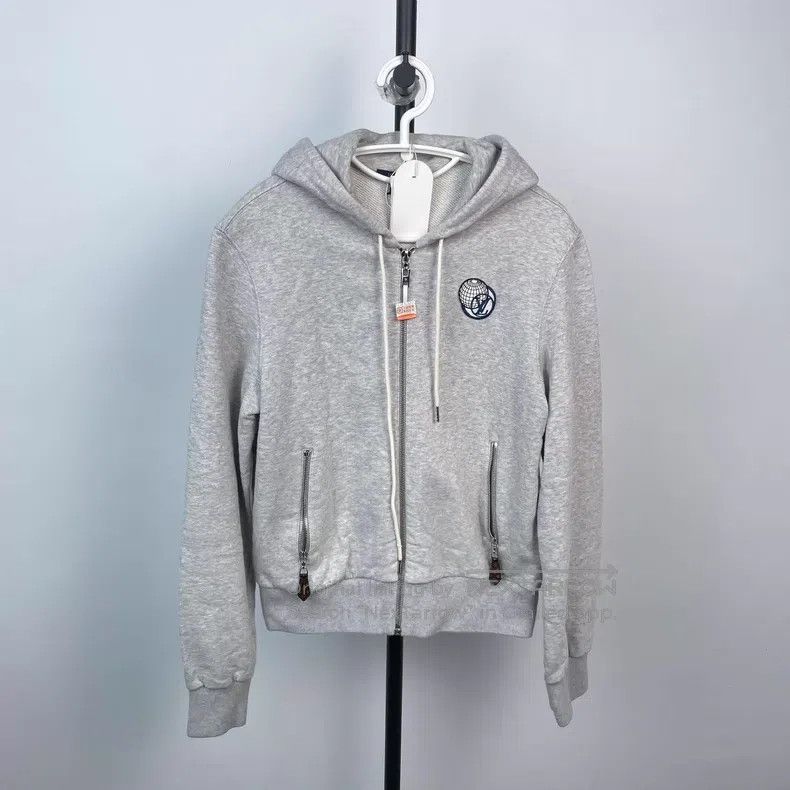 Louis Vuitton Louis Vuitton Grey cotton globe logo zip-up hoodie Size US M / EU 48-50 / 2 - 1 Thumbnail