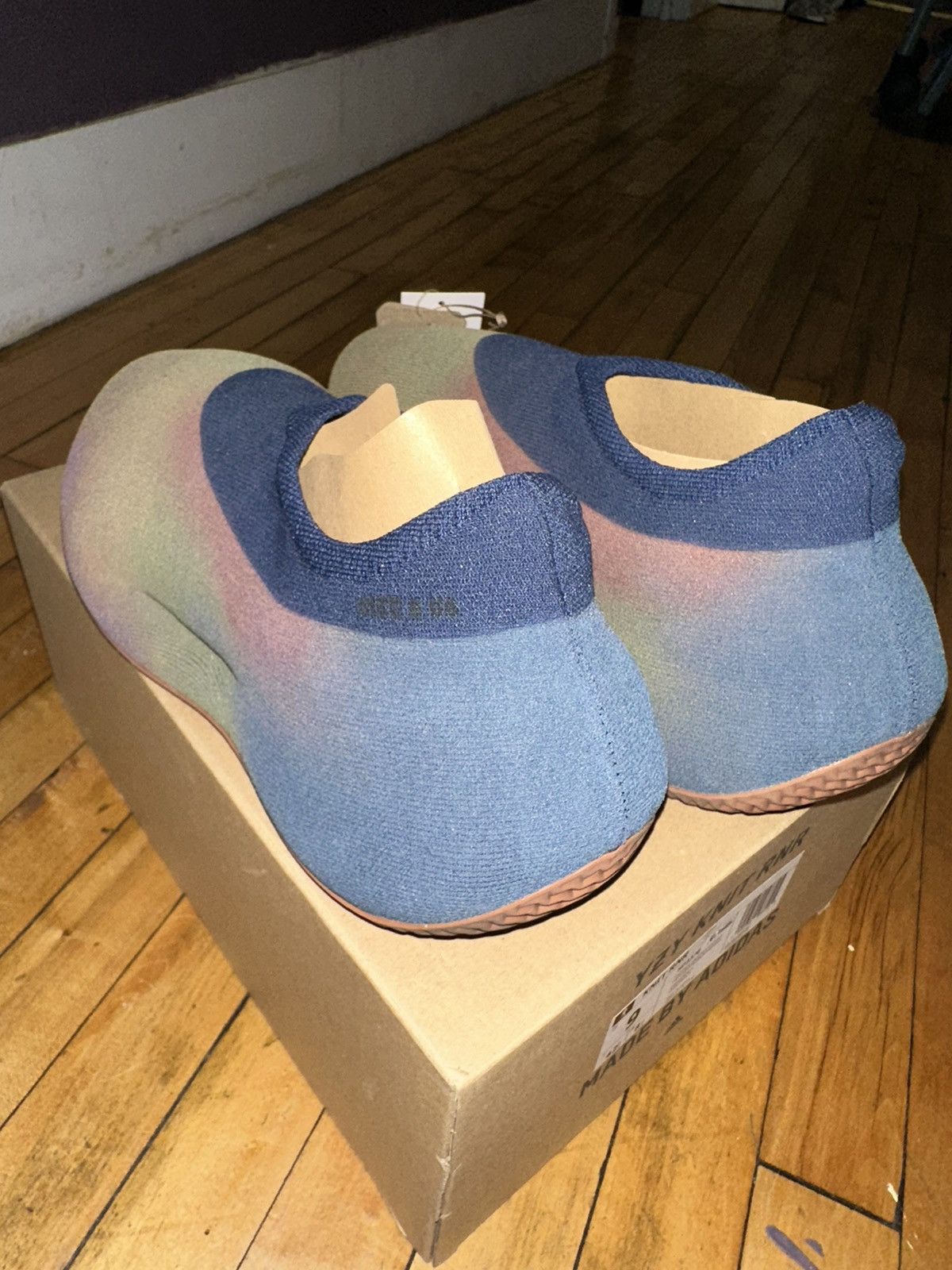 Adidas Yeezy Knit Runner Size US 9 / EU 42 - 3 Thumbnail