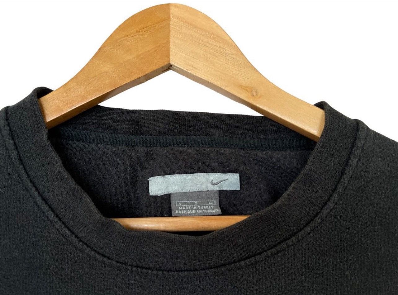 Nike × Vintage Vintage Nike Turkey Mini Embroidered Logo Black Sweatshirt Size US L / EU 52-54 / 3 - 4 Thumbnail