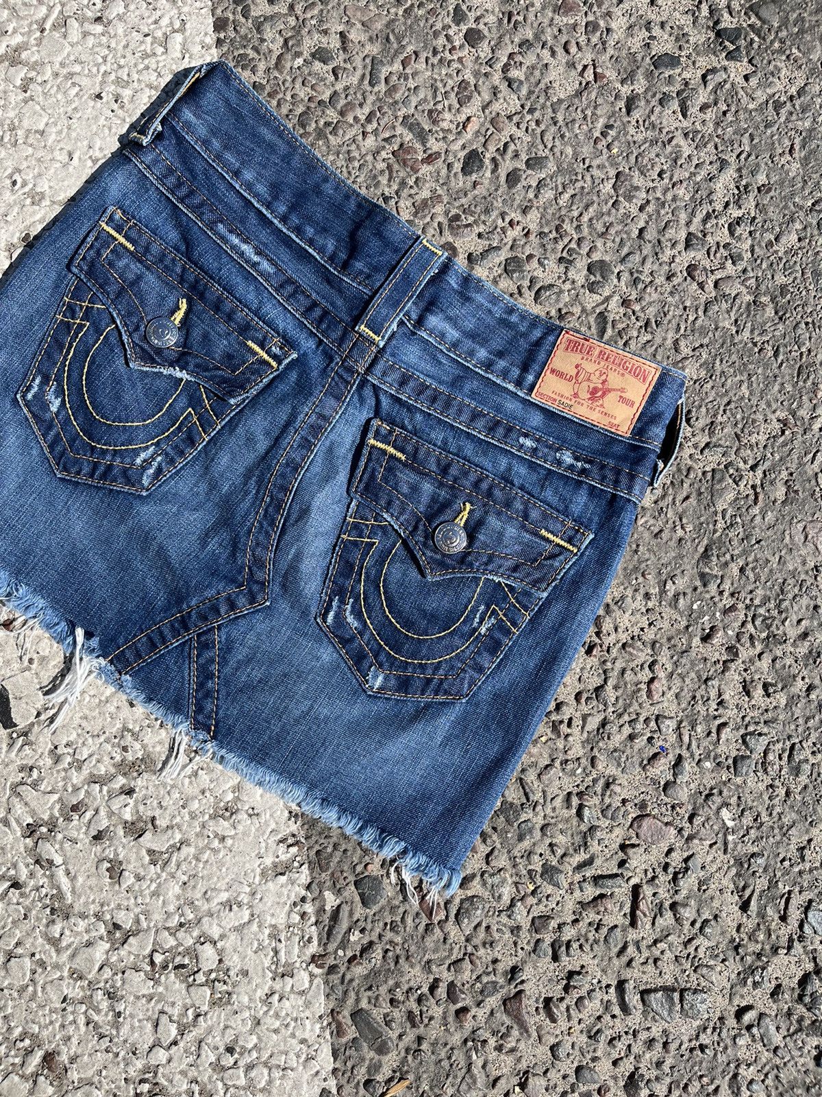 True Religion Vintage True Religion Skirt Jeans Size XXS / US 00 / IT 34 - 3 Thumbnail