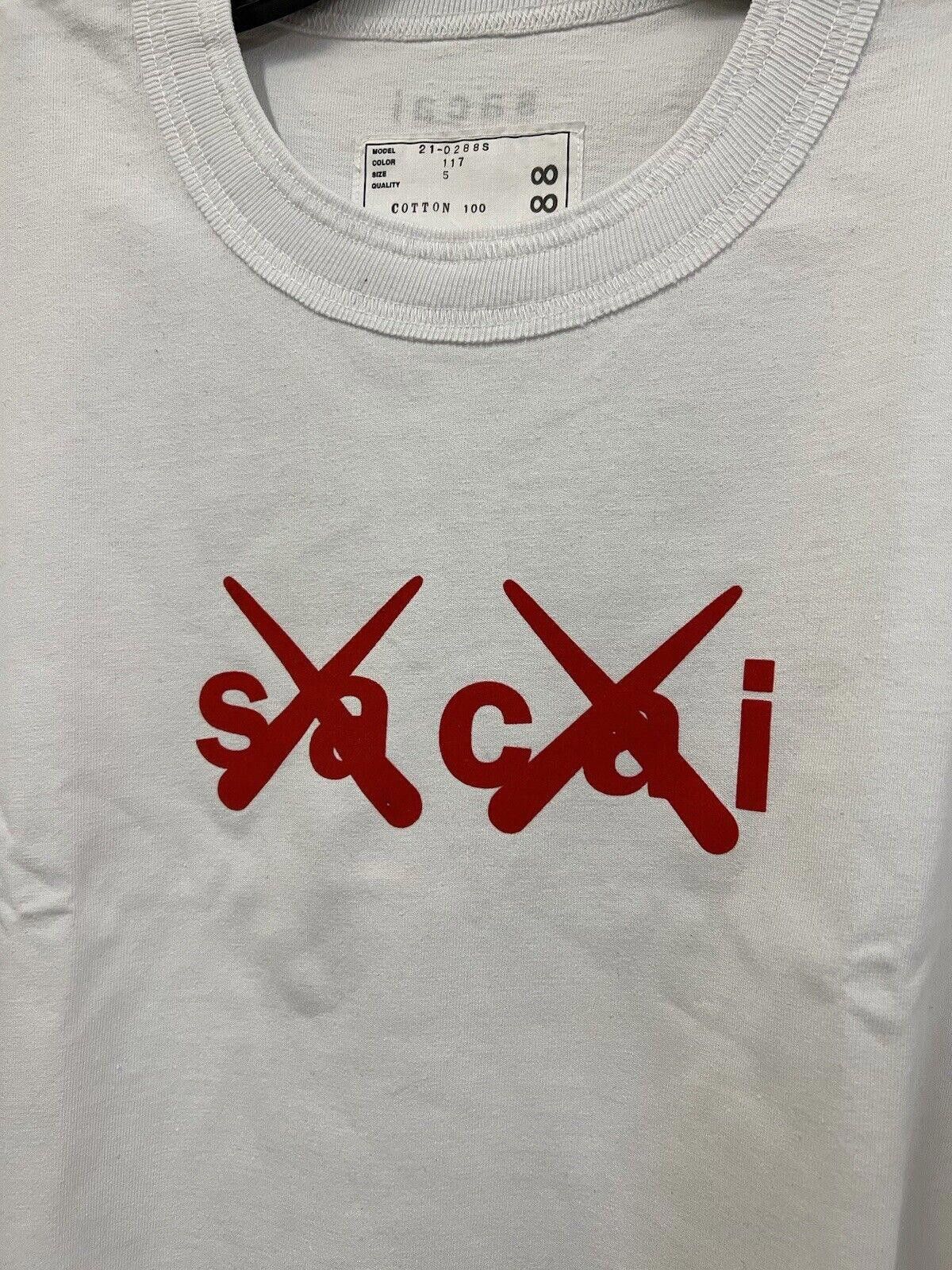 Sacai FW21 SACAI x KAWS FLOCKED LOGO PRINT T-SHIRT WHITE 4 XL Size US XL / EU 56 / 4 - 2 Thumbnail