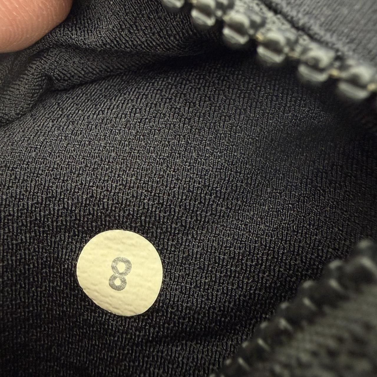 Lululemon Lululemon Black Run Inspire Crop Leggings Size 8 Size 30" / US 8 / IT 44 - 2 Thumbnail