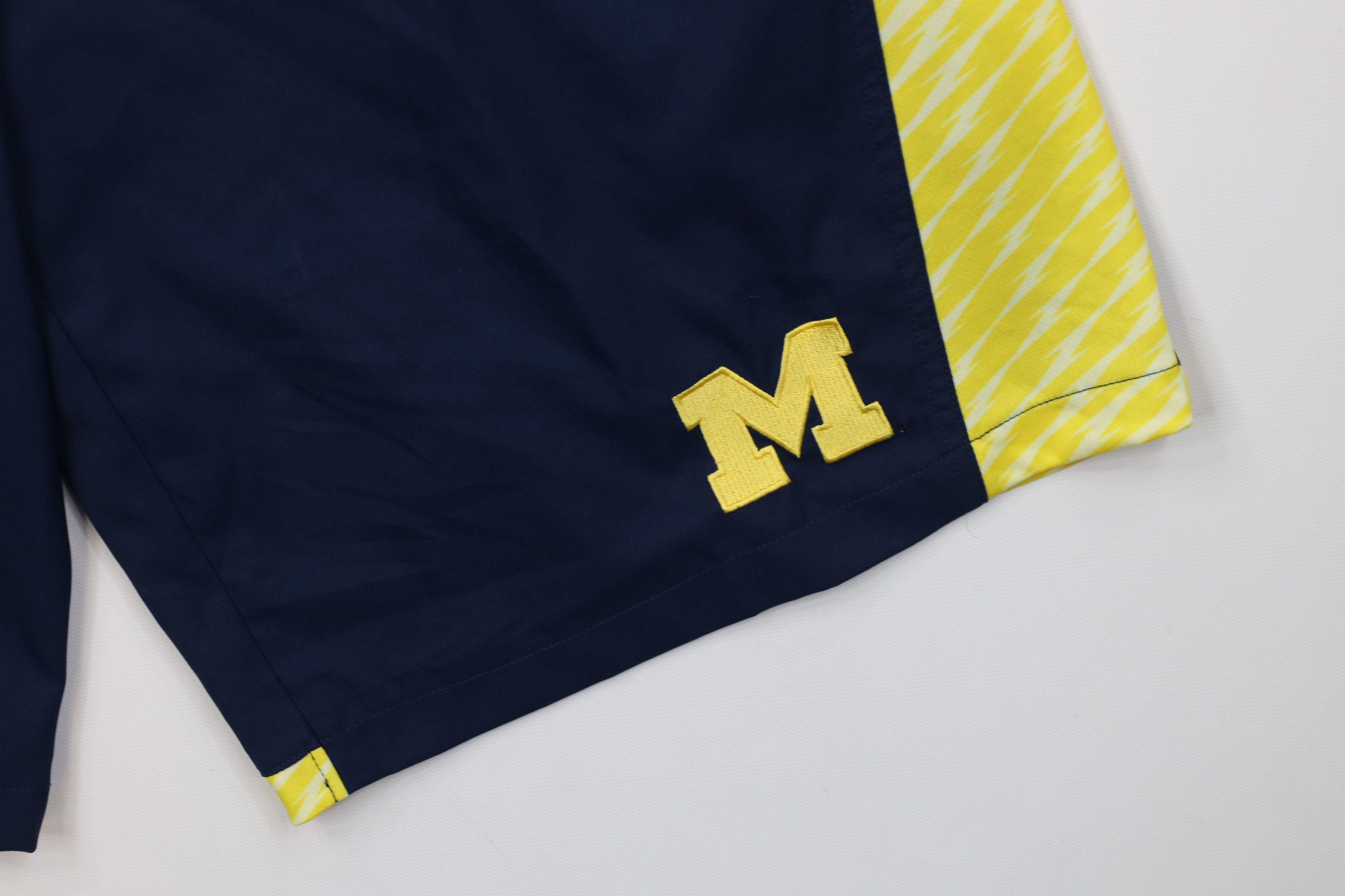 Adidas Adidas Team Issued University of Michigan Basketball Shorts Size US 32 / EU 48 - 6 Thumbnail