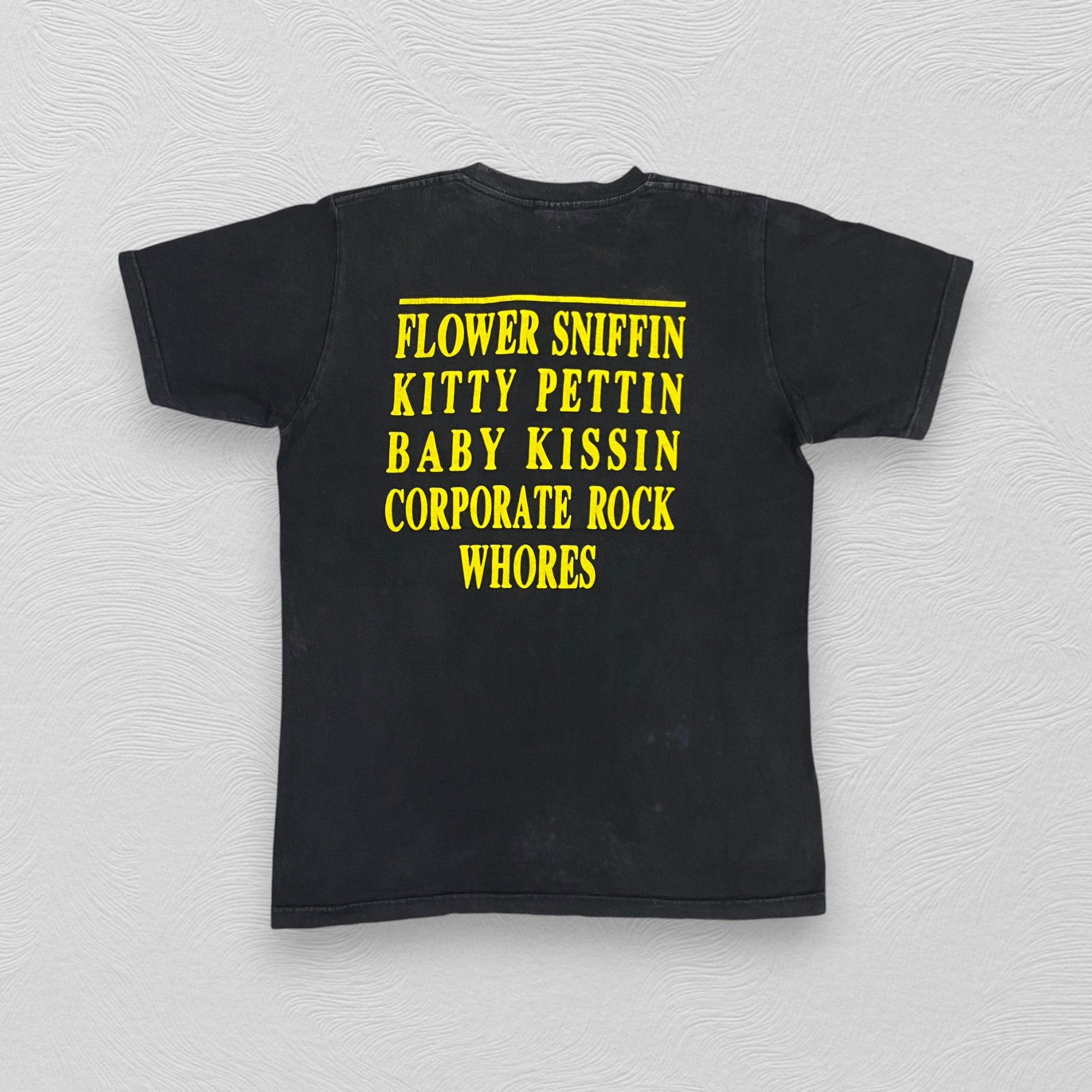 Band Tees Vintage Nirvana Smiley Black Rock Tee Size M - H033 Size US M / EU 48-50 / 2 - 2 Thumbnail