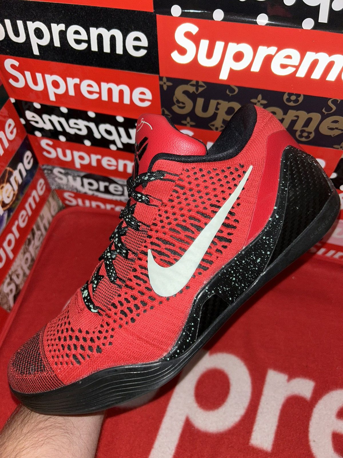 Nike Nike Kobe 9 Elite Low "University Red" 639045-600 11 VNDS Size US 11 / EU 44 - 6 Thumbnail