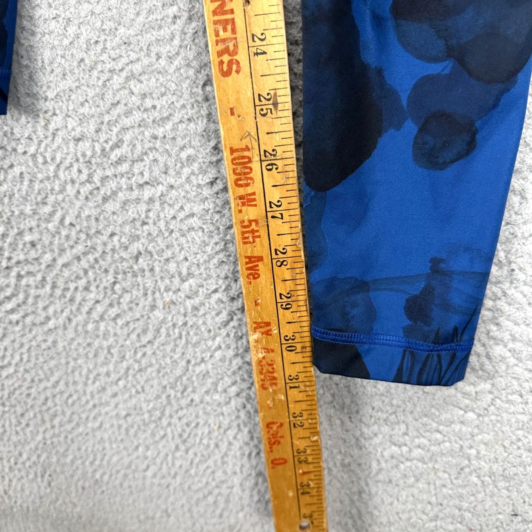 Lululemon Lululemon Womens Legging Pants 4 Blue Floral Mid Rise Workout Pull On Stretch Size 27" / US 4 / IT 40 - 7 Thumbnail