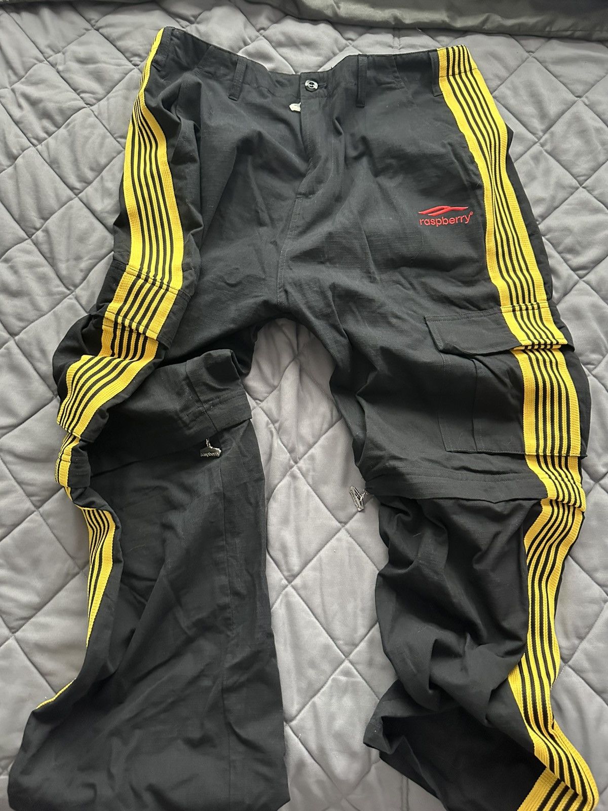 Pre-owned Hmdd X The Gv Gallery Gv Gallery Raspberry Hills Black And Yellow Pants