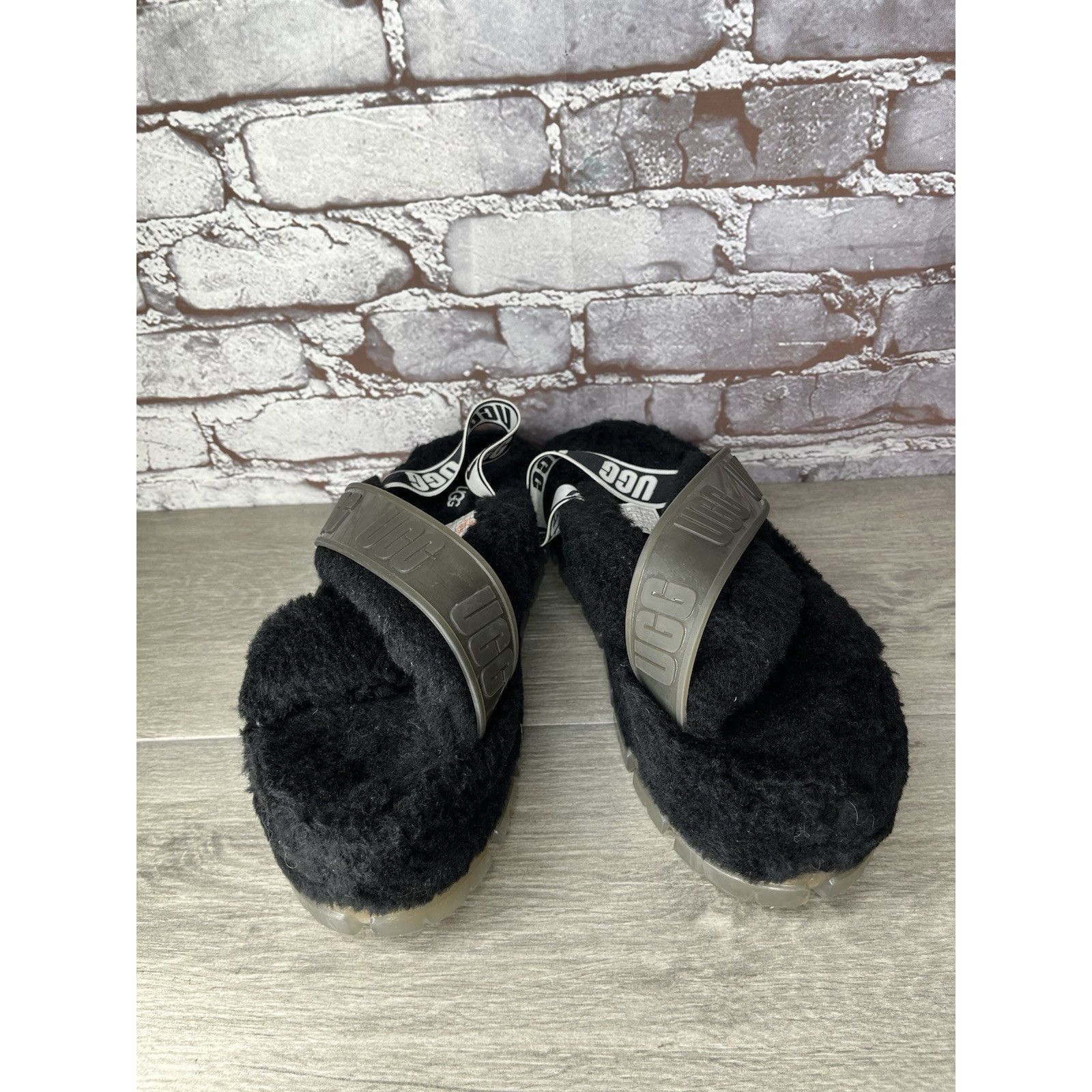 Ugg UGG Fuzzita Black Fur Slingback Slipper Platform Sandals Wom Size US 10 / IT 40 - 13 Thumbnail