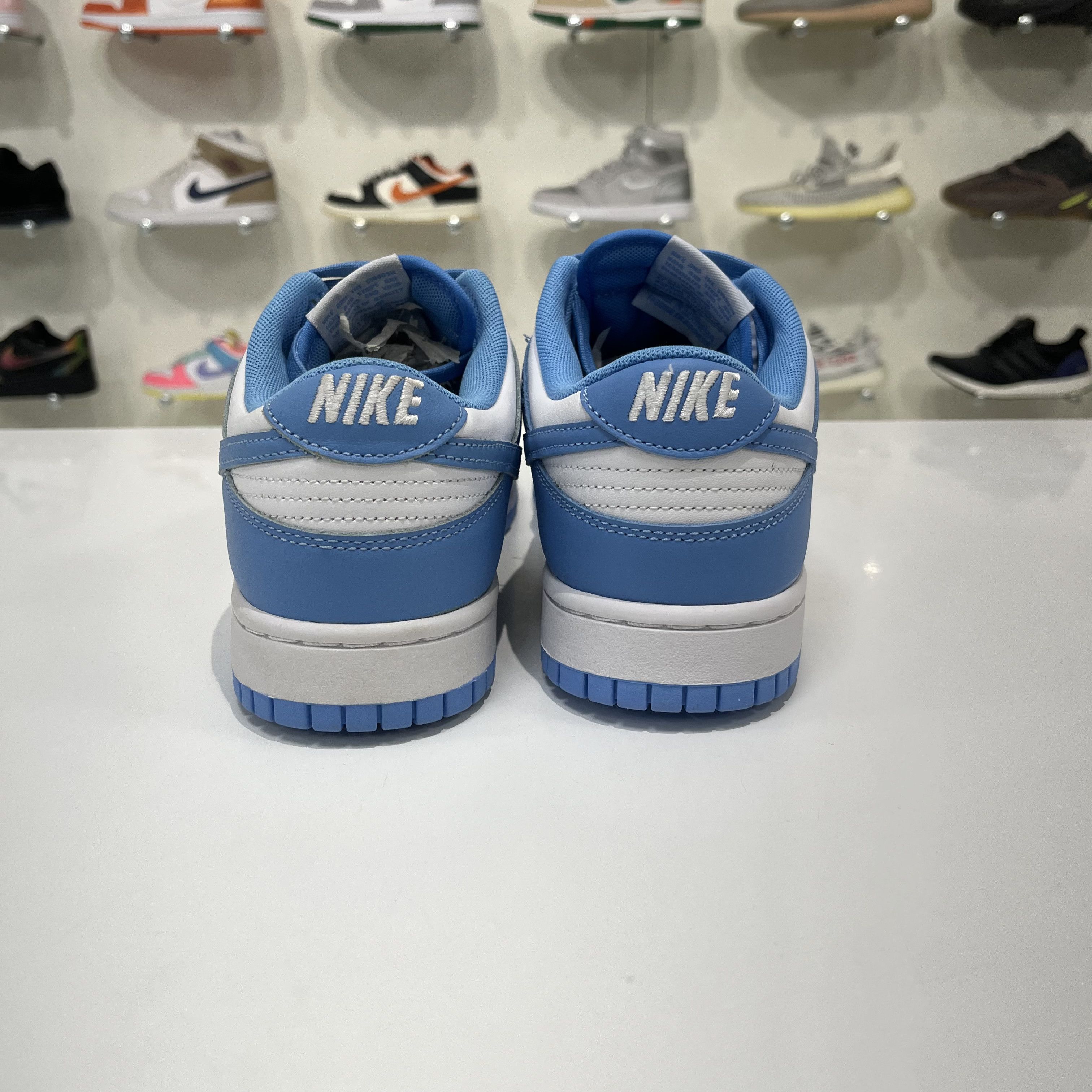 Nike Nike Dunk Low UNC 2021 Size US 9.5 / EU 42-43 - 3 Thumbnail
