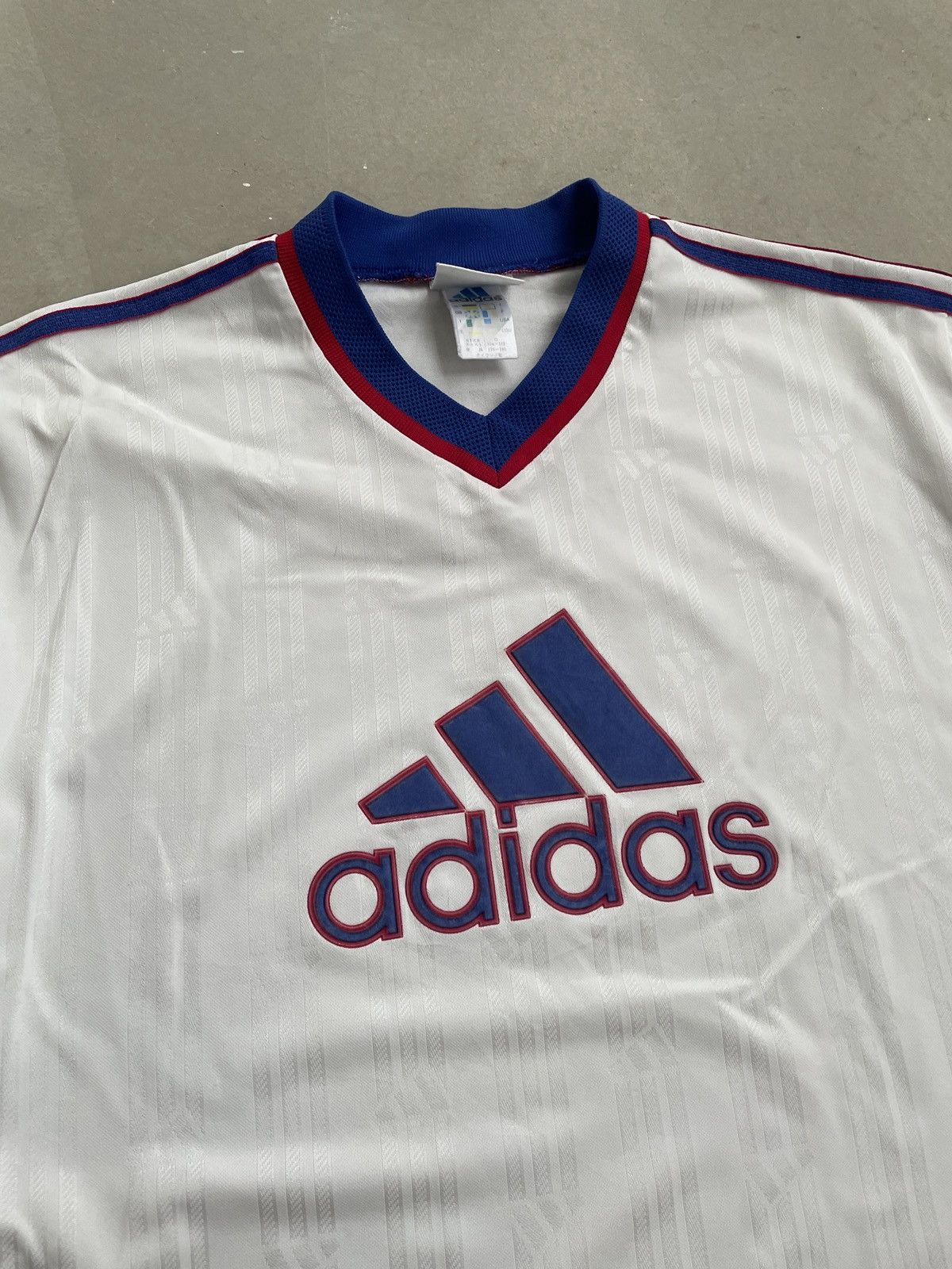 Adidas × Vintage VINTAGE ADIDAS JERSEY BIG LOGO Size US L / EU 52-54 / 3 - 2 Thumbnail