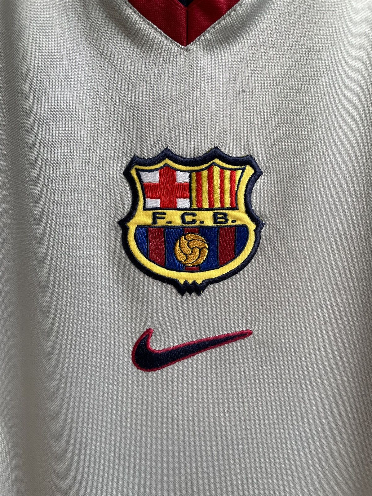 Vintage Barcelona 1998 2001 Away Football Shirt Soccer Jersey Nike Size US XS / EU 42 / 0 - 4 Thumbnail