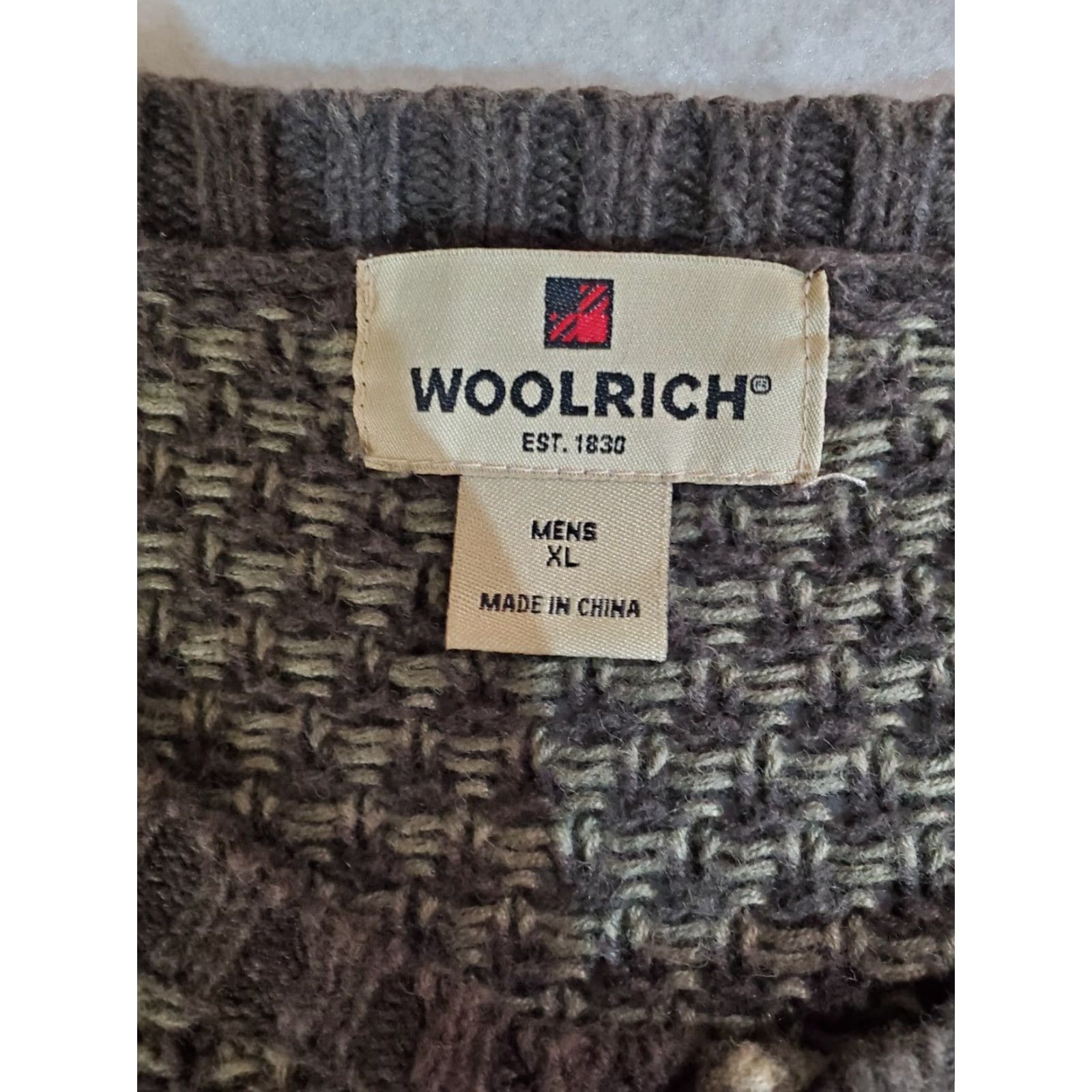 Vintage VINTAGE Woolrich Cable Knit Sweater 1/4 Button Cotton Blend Men’s Size XL Brown Wool knit Crew Neck Classic Pullover 90s USA Vintage Mens Size XL Size XL / US 12-14 / IT 48-50 - 4 Thumbnail