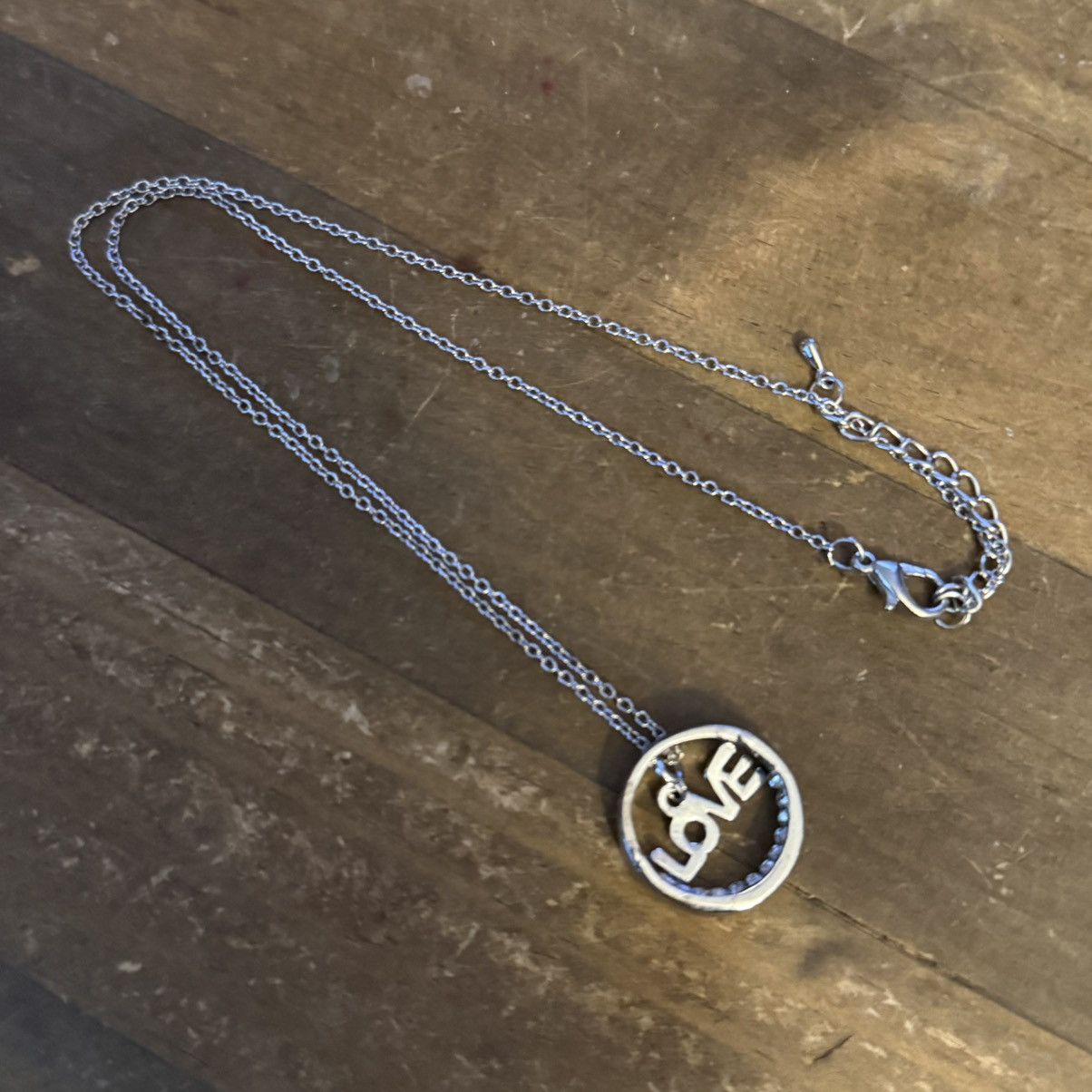 Other Silver tone Love pendant necklace Size ONE SIZE - 3 Thumbnail