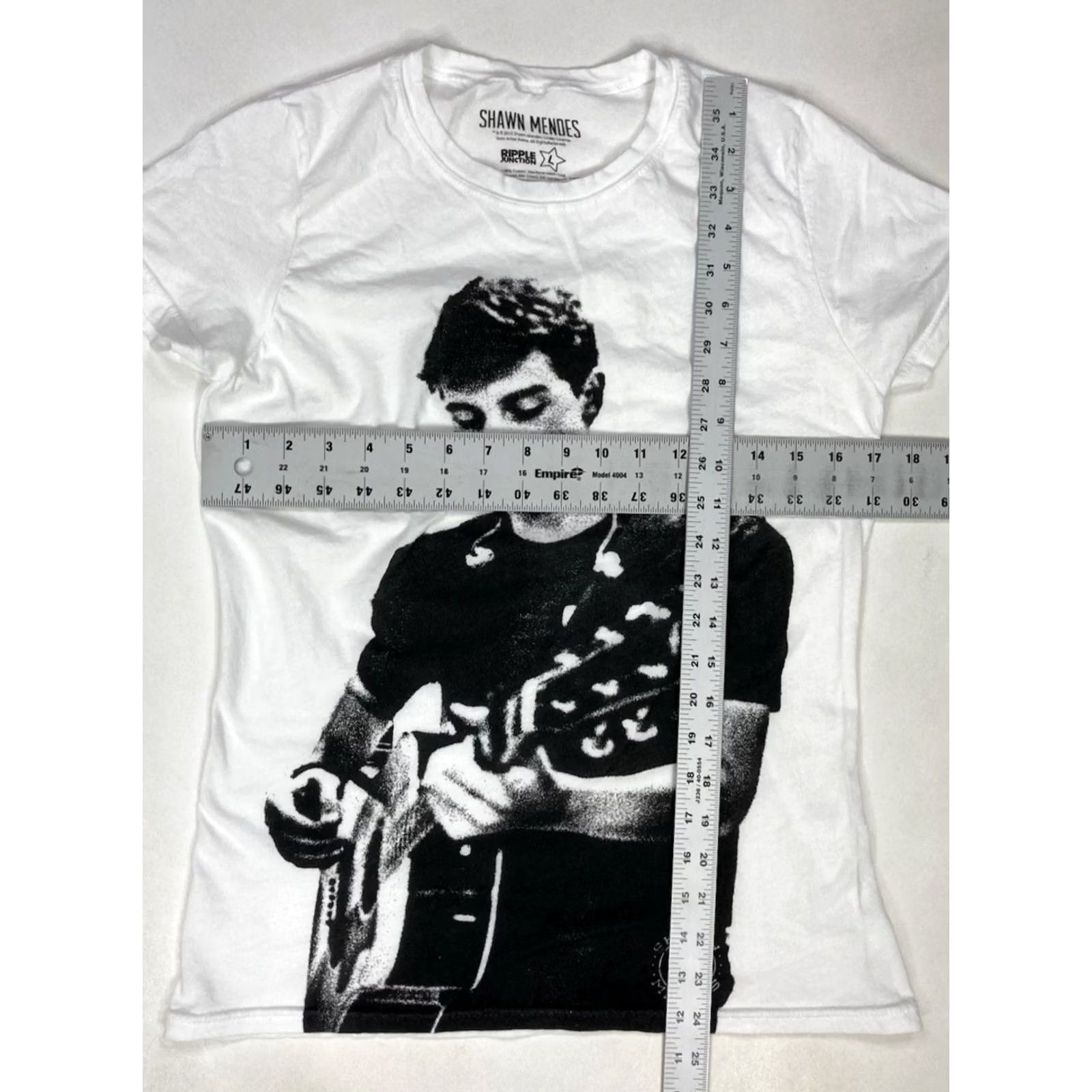 Ripple Junction Shawn Mendes Graphic T-shirt Women Small White Short Sleeve Music Shirt Size S / US 4 / IT 40 - 5 Thumbnail