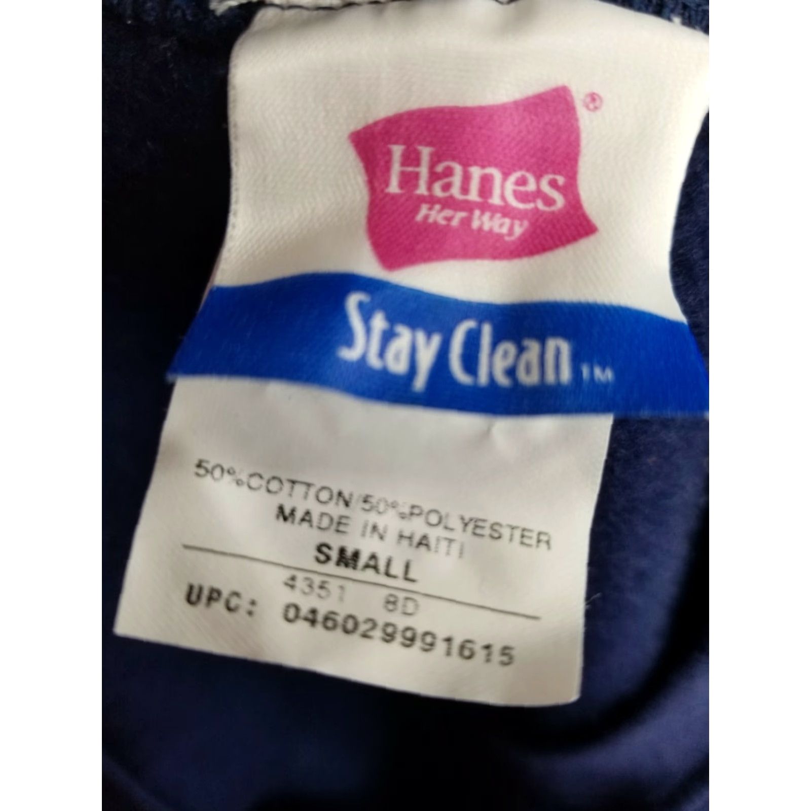 Hanes VINTAGE Hanes Womens S Crewneck Sweatshirt Fish Fry 2003 Double-Sided Hanes Her Way Shirt Pullover Blue 2003 Fish Fry Activewear Womens Sweatshirt C Size S / US 4 / IT 40 - 5 Thumbnail