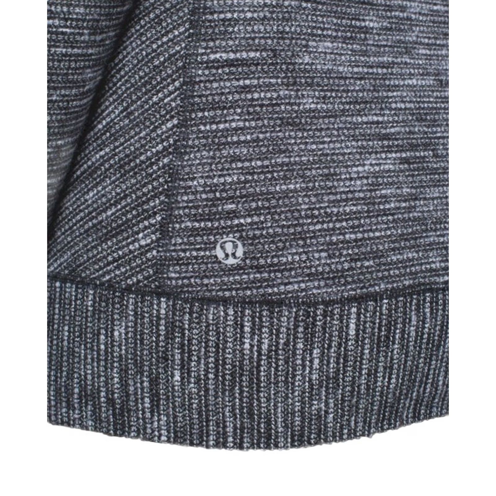Lululemon Lululemon Race Your Pace Long Sleeve Shirt Women's Size 8 Gray/Black Piqué Rulu Activewear Running Shirt Women XS? Size M / US 6-8 / IT 42-44 - 4 Thumbnail