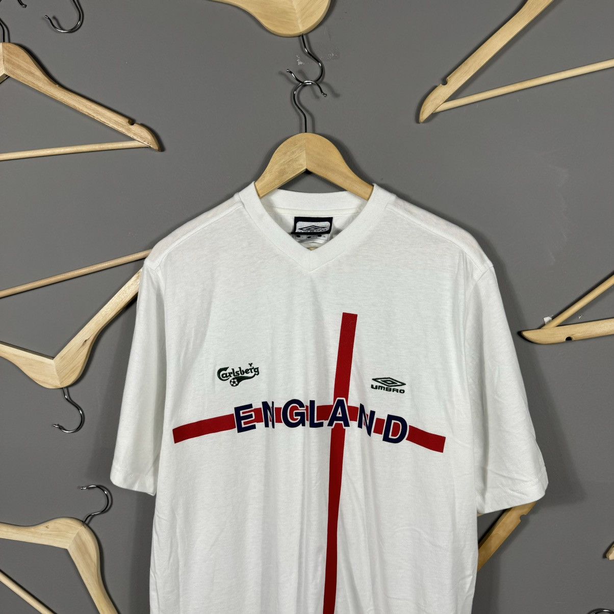 Umbro Vintage Umbro England Carlsberg Soccer T-shirt Size US L / EU 52-54 / 3 - 4 Thumbnail