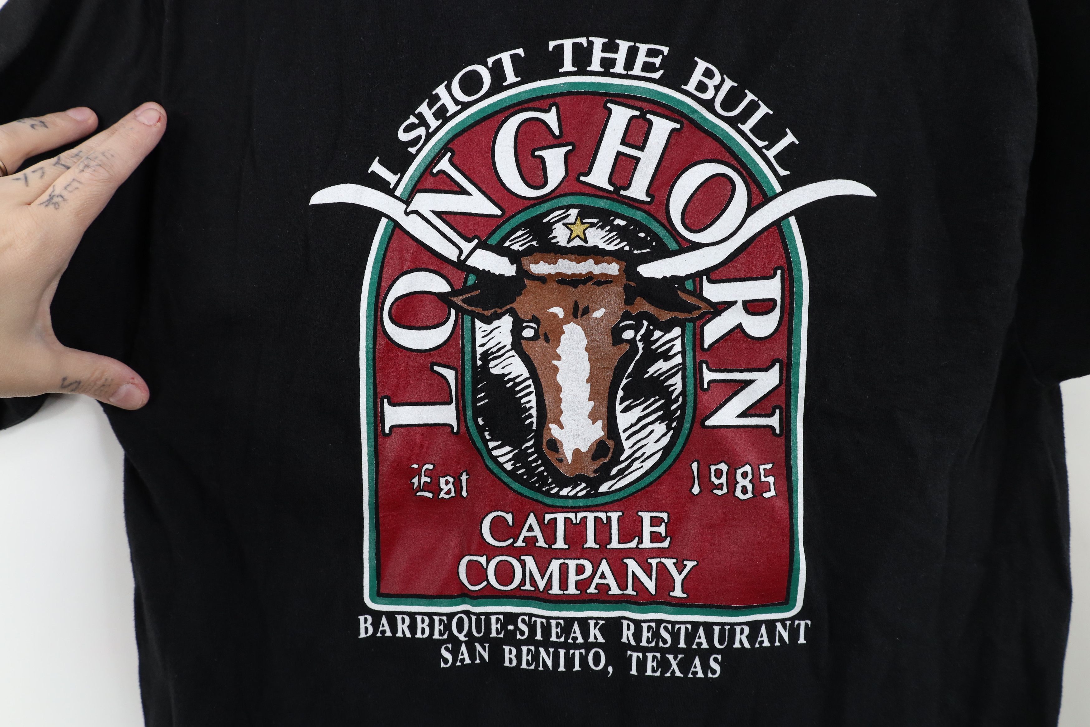 Vintage Vintage I Shot the Bull Longhorn Cattle Company BBQ T-Shirt Size US S / EU 44-46 / 1 - 4 Thumbnail