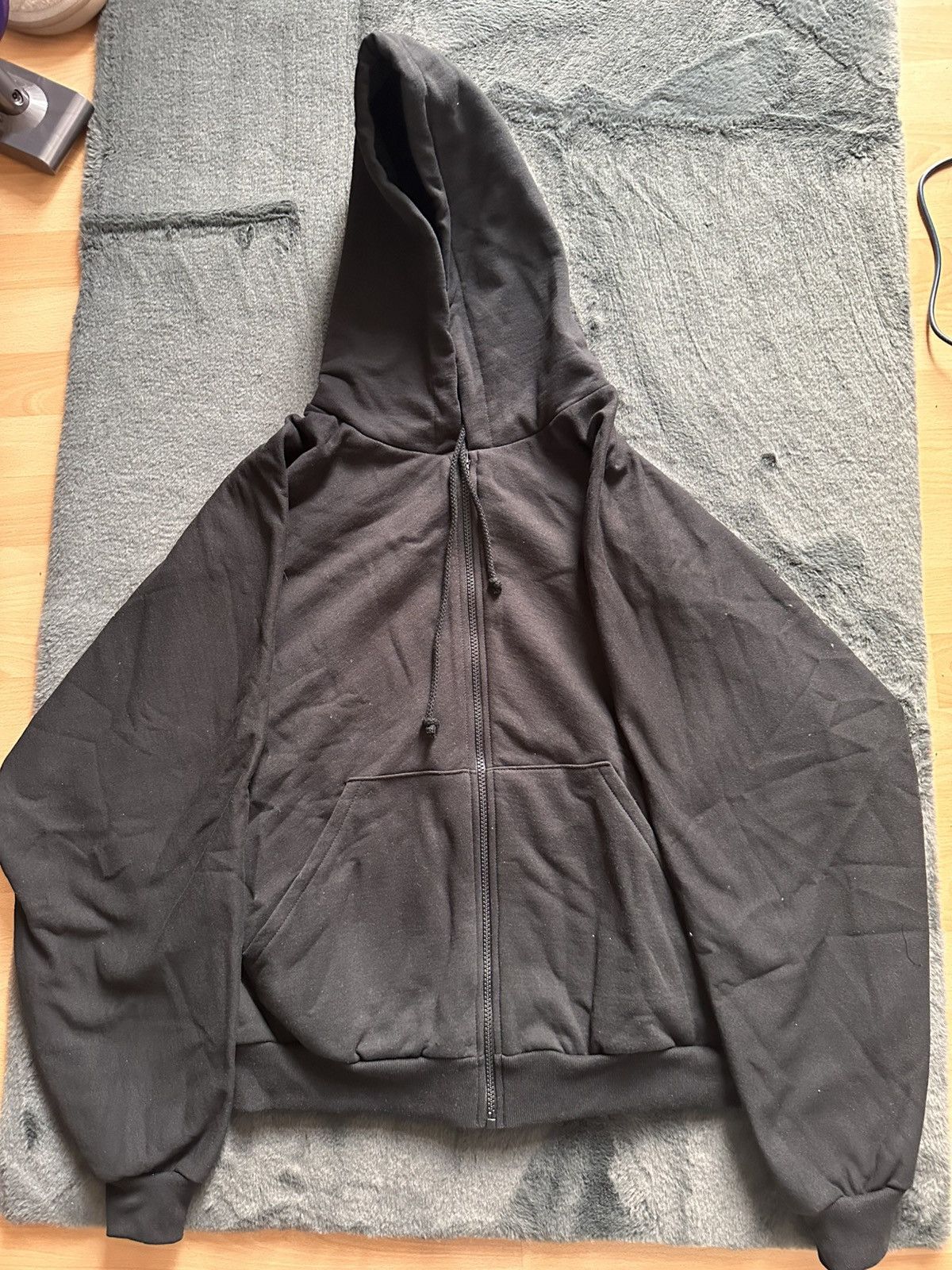 Yeezy Yeezy HD-03 Hoodie Black size 2 Size US M / EU 48-50 / 2 - 1 Thumbnail