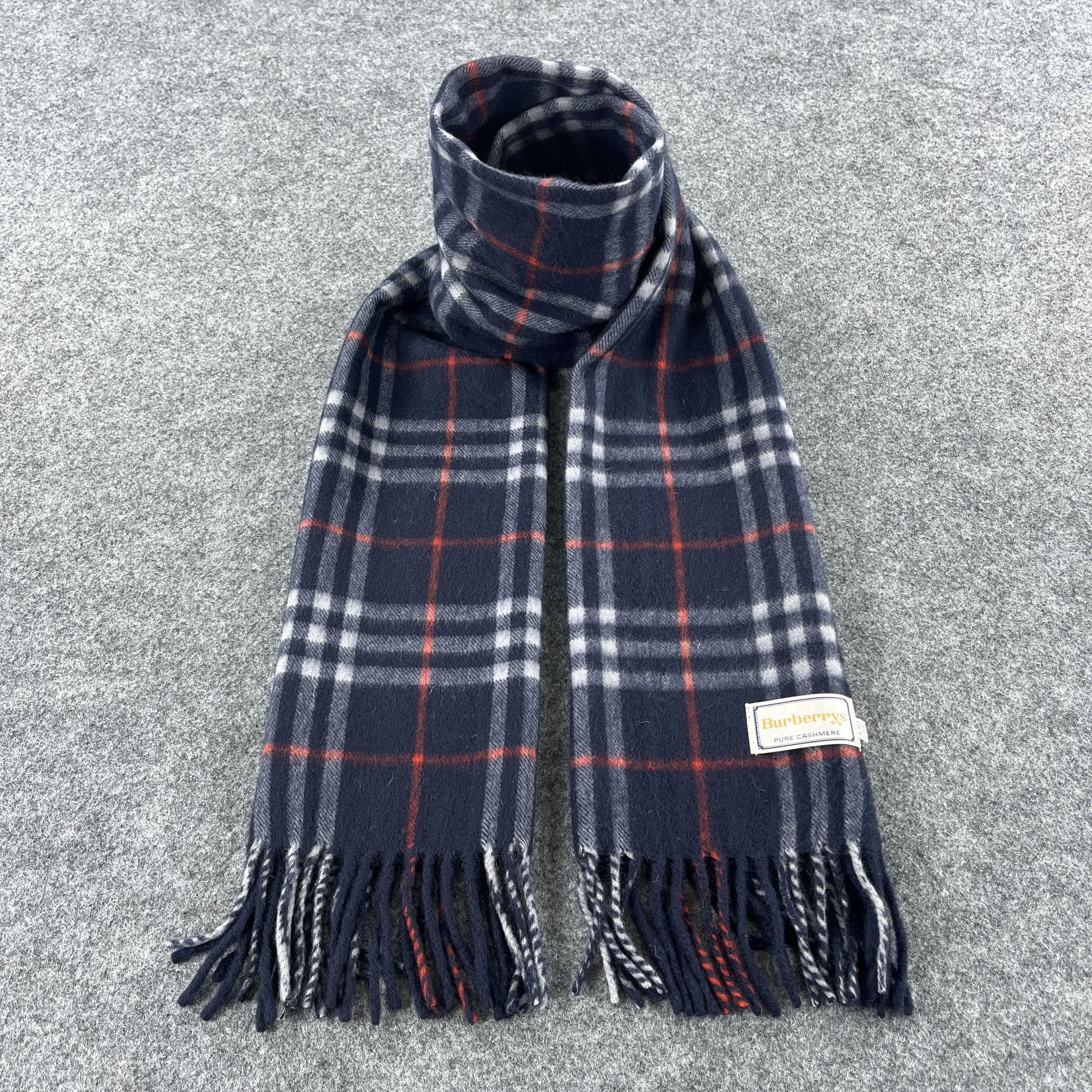 Burberry Burberry Scarf / Muffler / Neckwear T1388 Size ONE SIZE - 8 Thumbnail