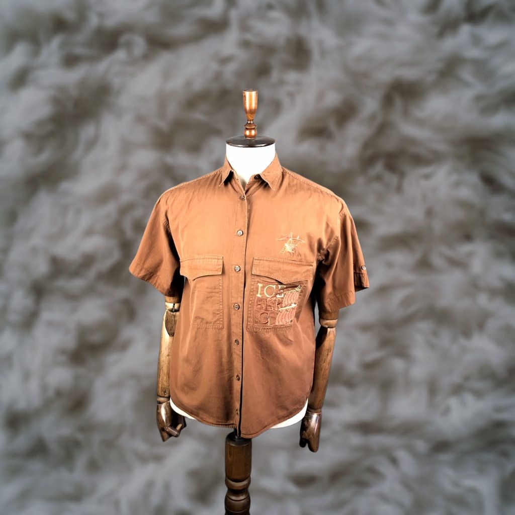 Vintage Iceberg Shirt Men 42 Brown Cotton Short Sleeve Button-Up Collared Chest Pockets Logo Embroidered Vintage No (Regular) Size US XL / EU 56 / 4 - 1 Thumbnail