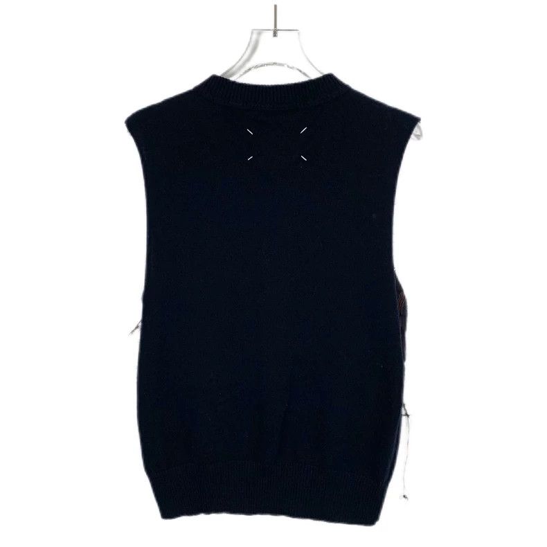Maison Margiela Maison Margiela Dark blue V-neck sheep wool knitted vest 25 Size US S / EU 44-46 / 1 - 2 Thumbnail