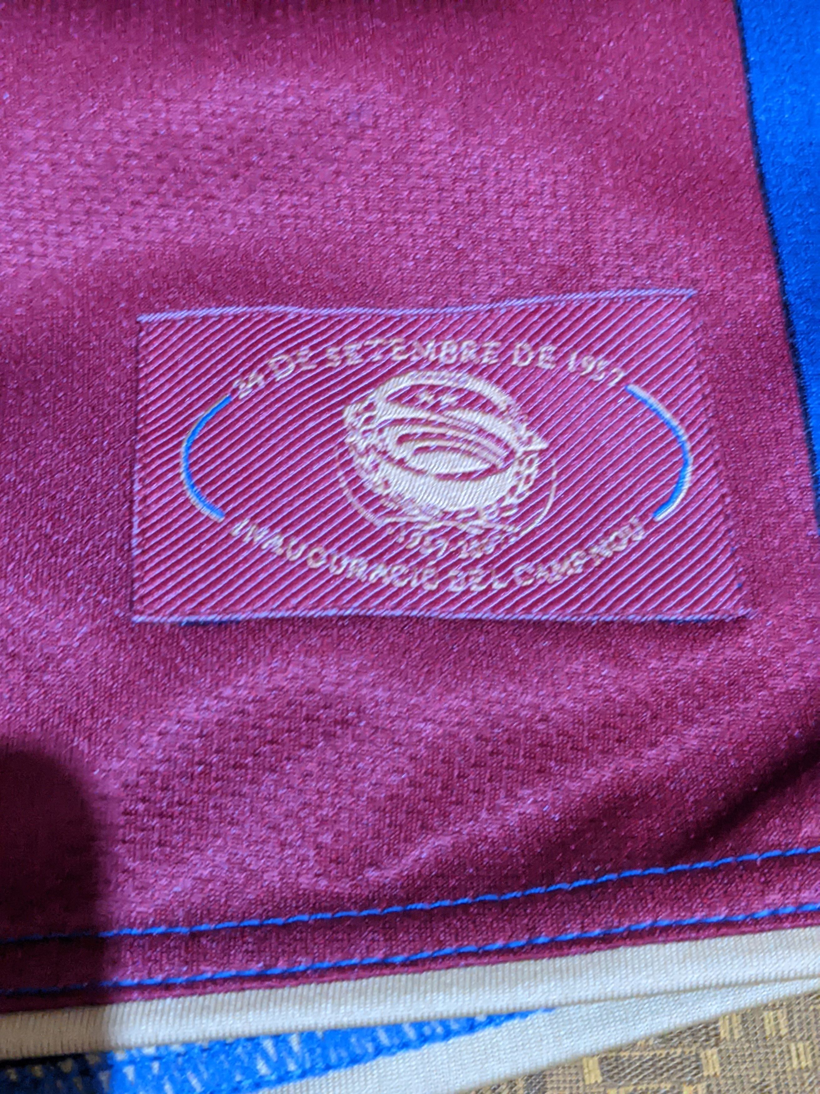 Vintage Barcelona 2007 Lionel Messi home jersey football shirt Size US M / EU 48-50 / 2 - 6 Thumbnail
