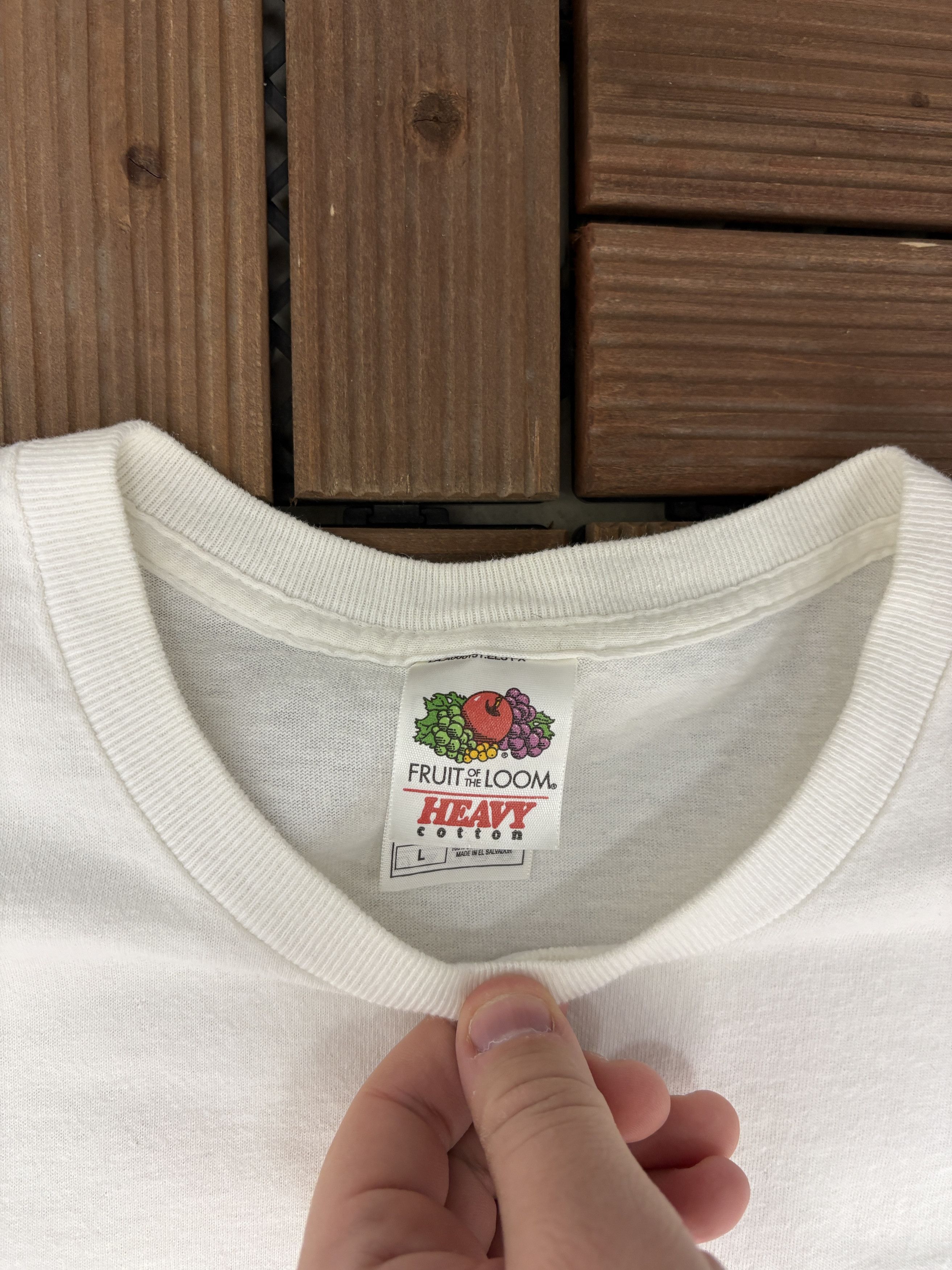 Vintage Wolves Scenic Vintage White Y2K T-Shirt Tee Size US L / EU 52-54 / 3 - 5 Thumbnail