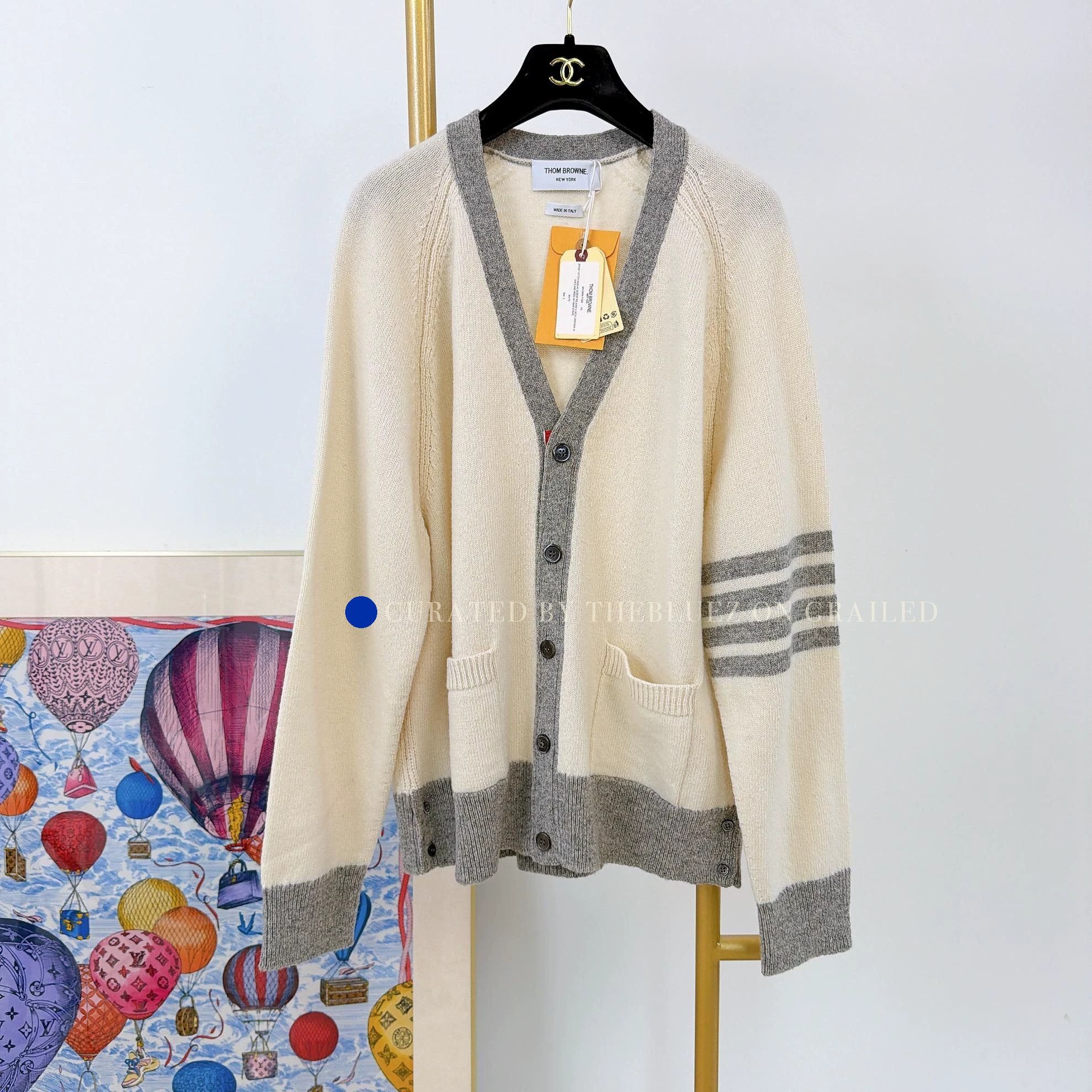 Thom Browne Beige V-Neck Cardigan with Striped Sleeves Size L Size US L / EU 52-54 / 3 - 1 Thumbnail