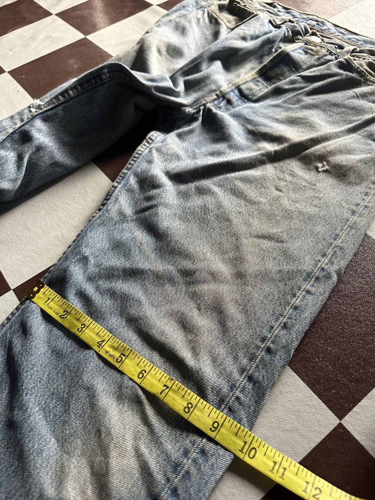 Levi's Vintage Levi’s 501 top button 552 light blue wash denim jean Size US 34 / EU 50 - 13 Thumbnail