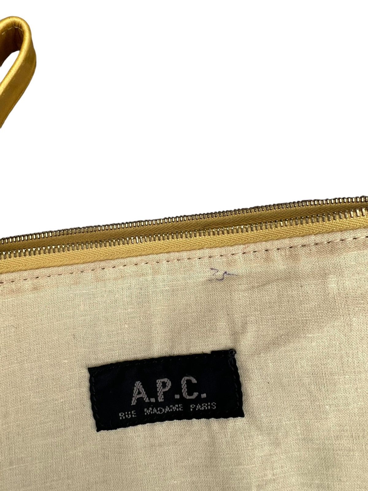 A.P.C. Vintage A.P.C. Patina Leather Yellow Gold Clutch Bag Size ONE SIZE - 21 Thumbnail