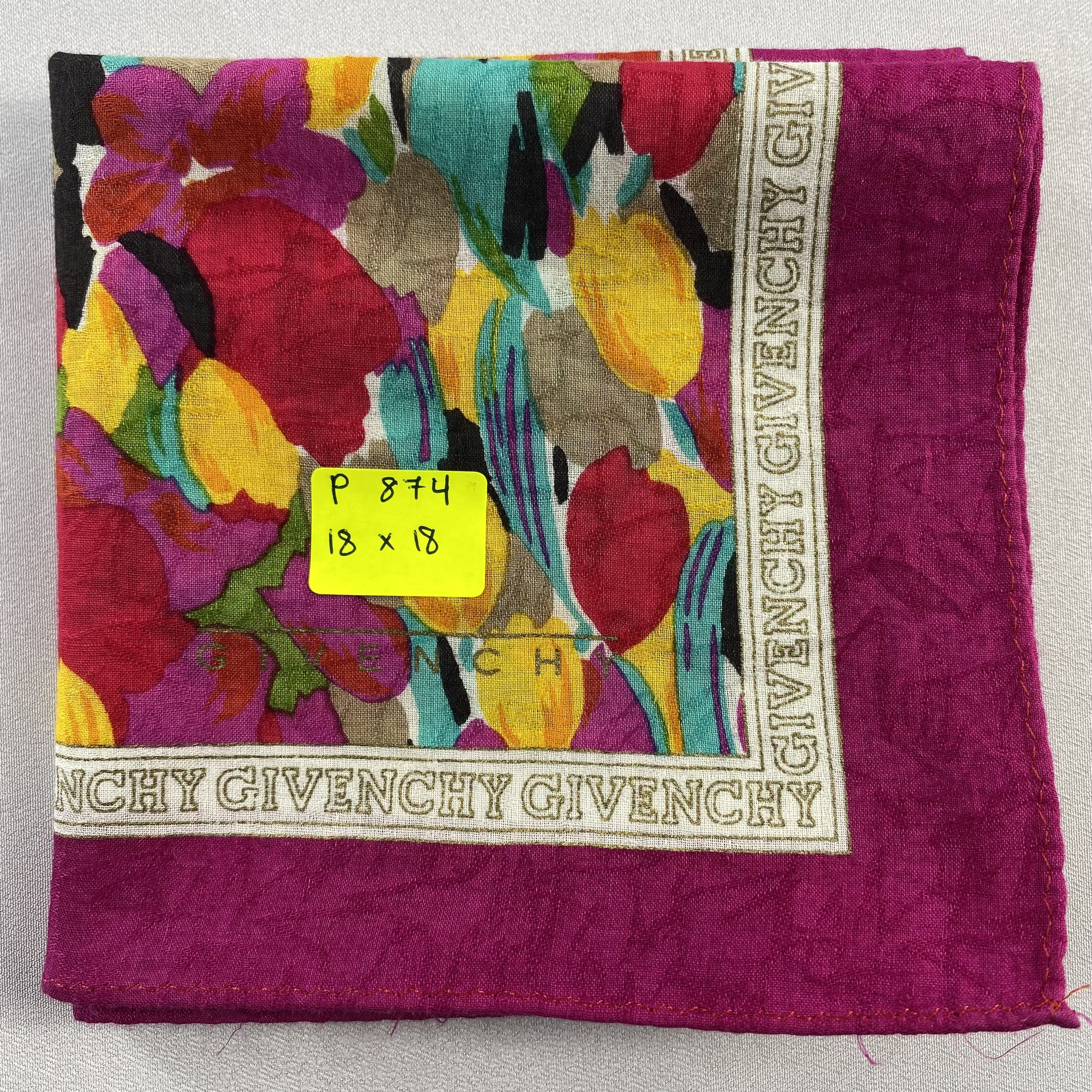 Vintage NWT Givenchy Bandana/ Handkerchief / Neckerchief-P874 Size ONE SIZE - 5 Thumbnail