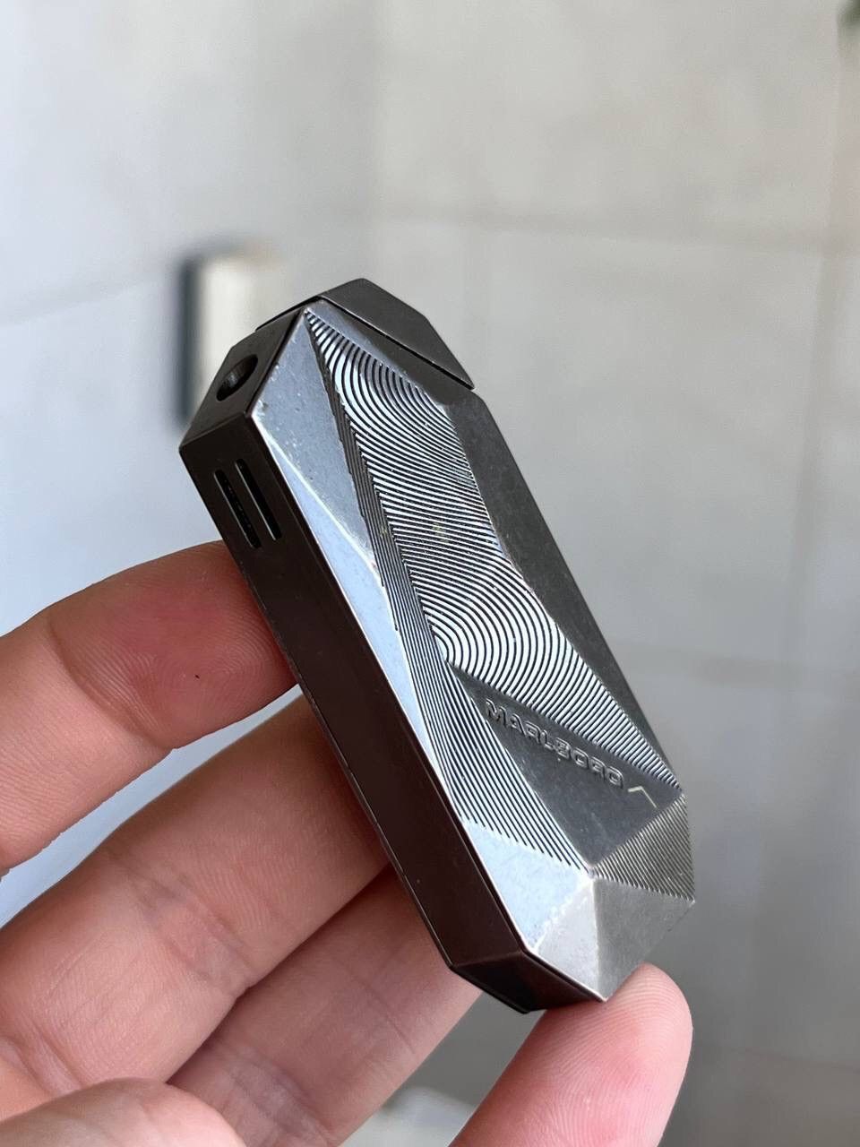 Marlboro × Vintage Y2K ELEGANCE MARLBORO GEOMETRIC METAL PUNK ROCK LIGHTER Size ONE SIZE - 3 Thumbnail
