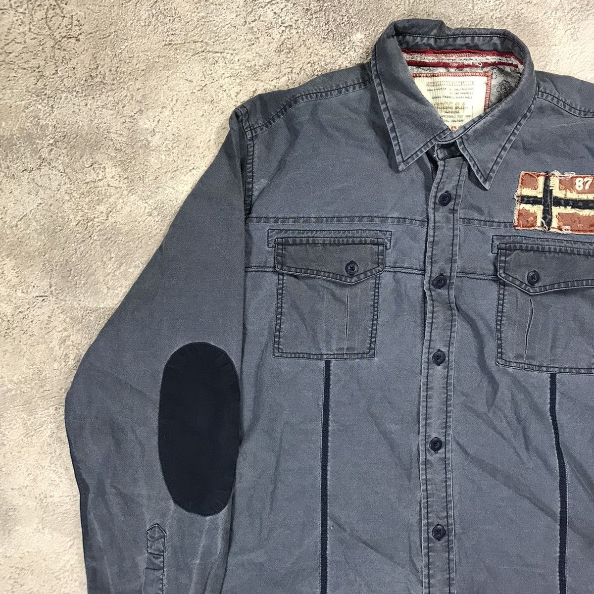 Vintage Vintage Napapijri Shirt Elbow Patch Workwear Streetwear XL Size US XL / EU 56 / 4 - 3 Thumbnail