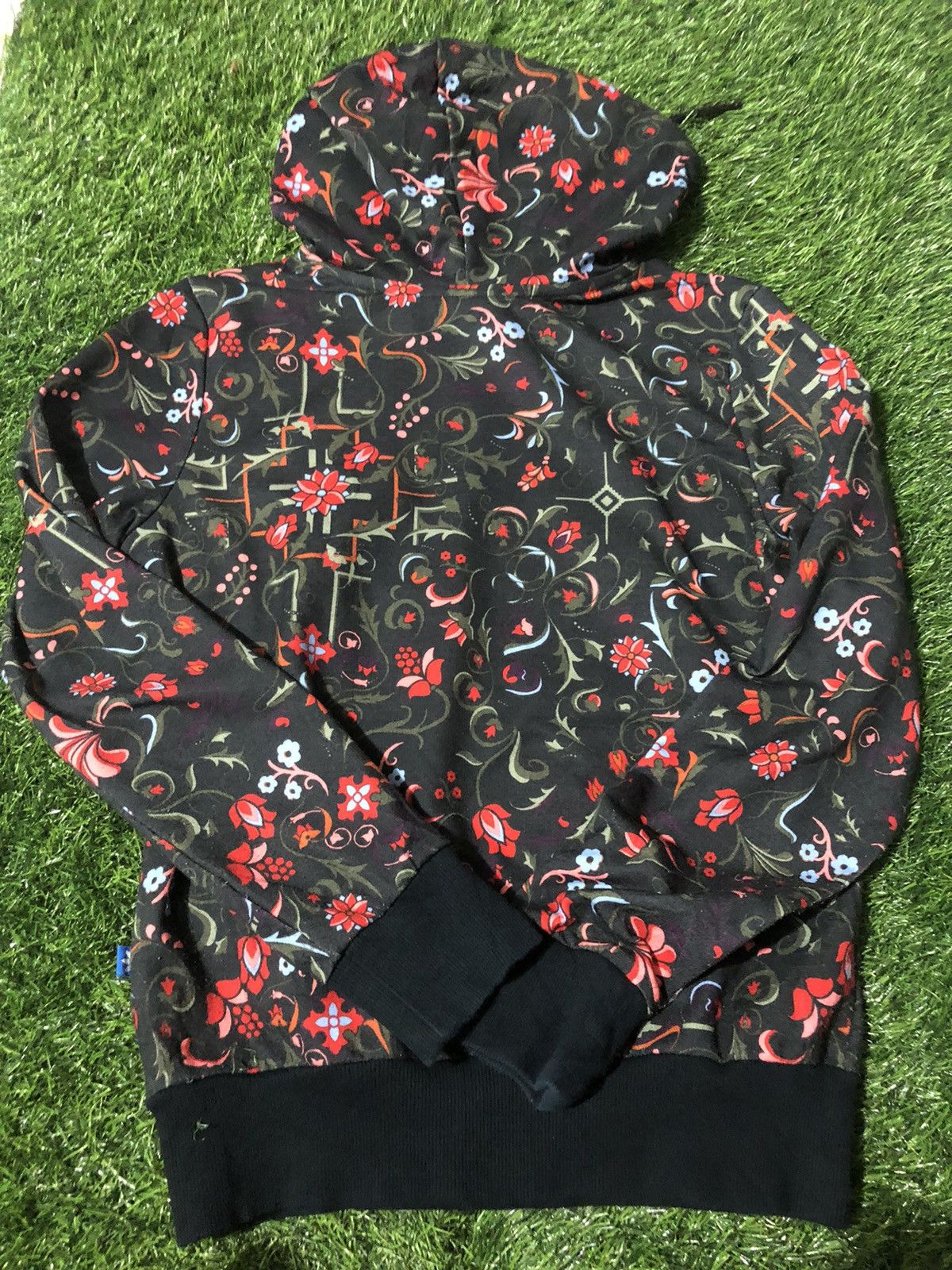Adidas ADIDAS x HOODIE BLACK FLORAL Size US M / EU 48-50 / 2 - 10 Thumbnail